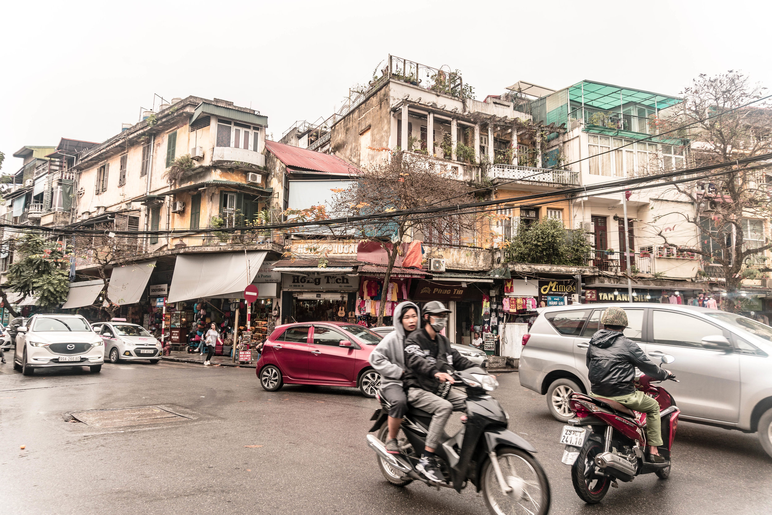 Hanoi, Big guide, Eat, Vietnam, 2500x1670 HD Desktop