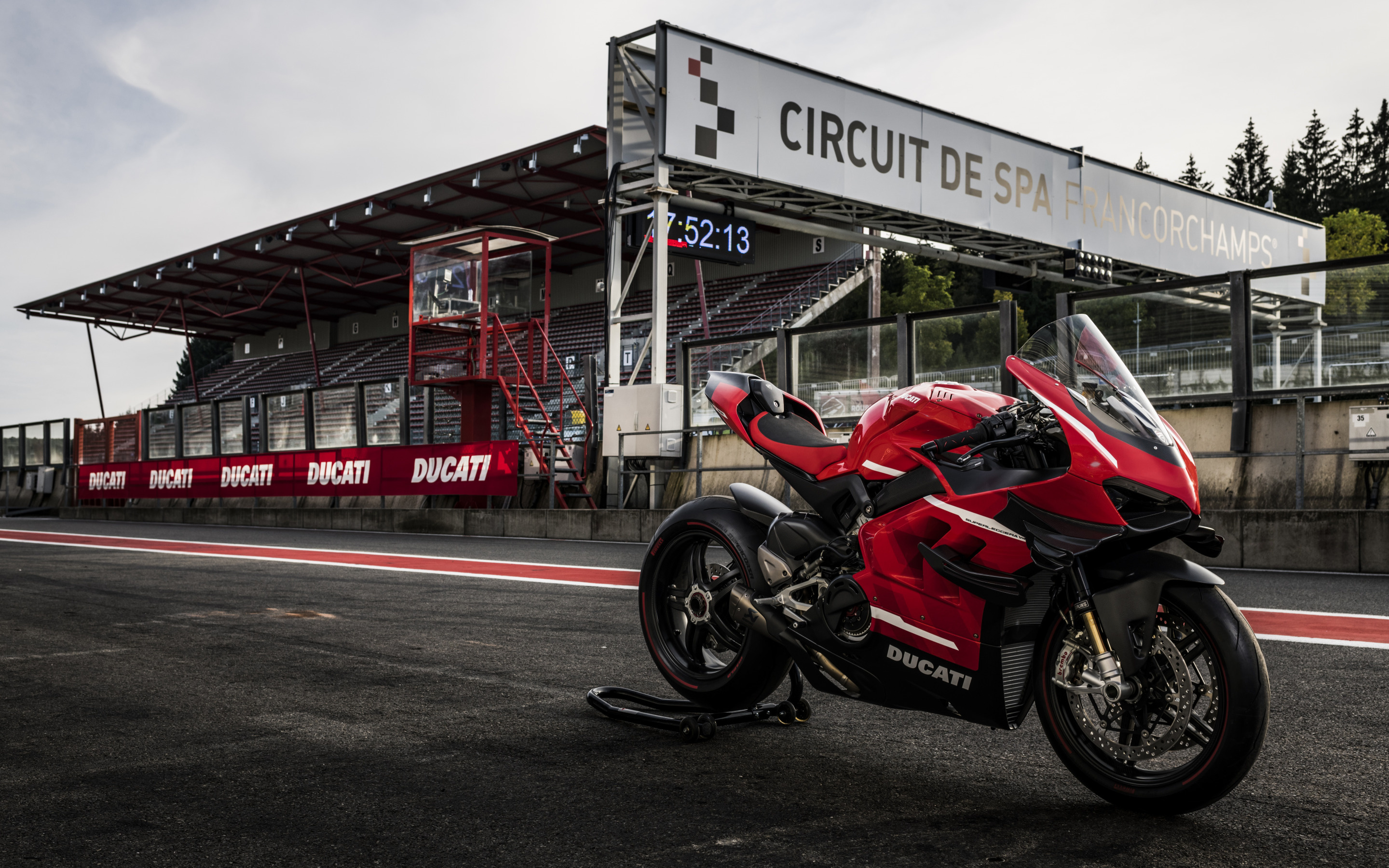 Ducati Superleggera V4, ducati superleggera v4 2021, front view exterior red, 2880x1800 HD Desktop