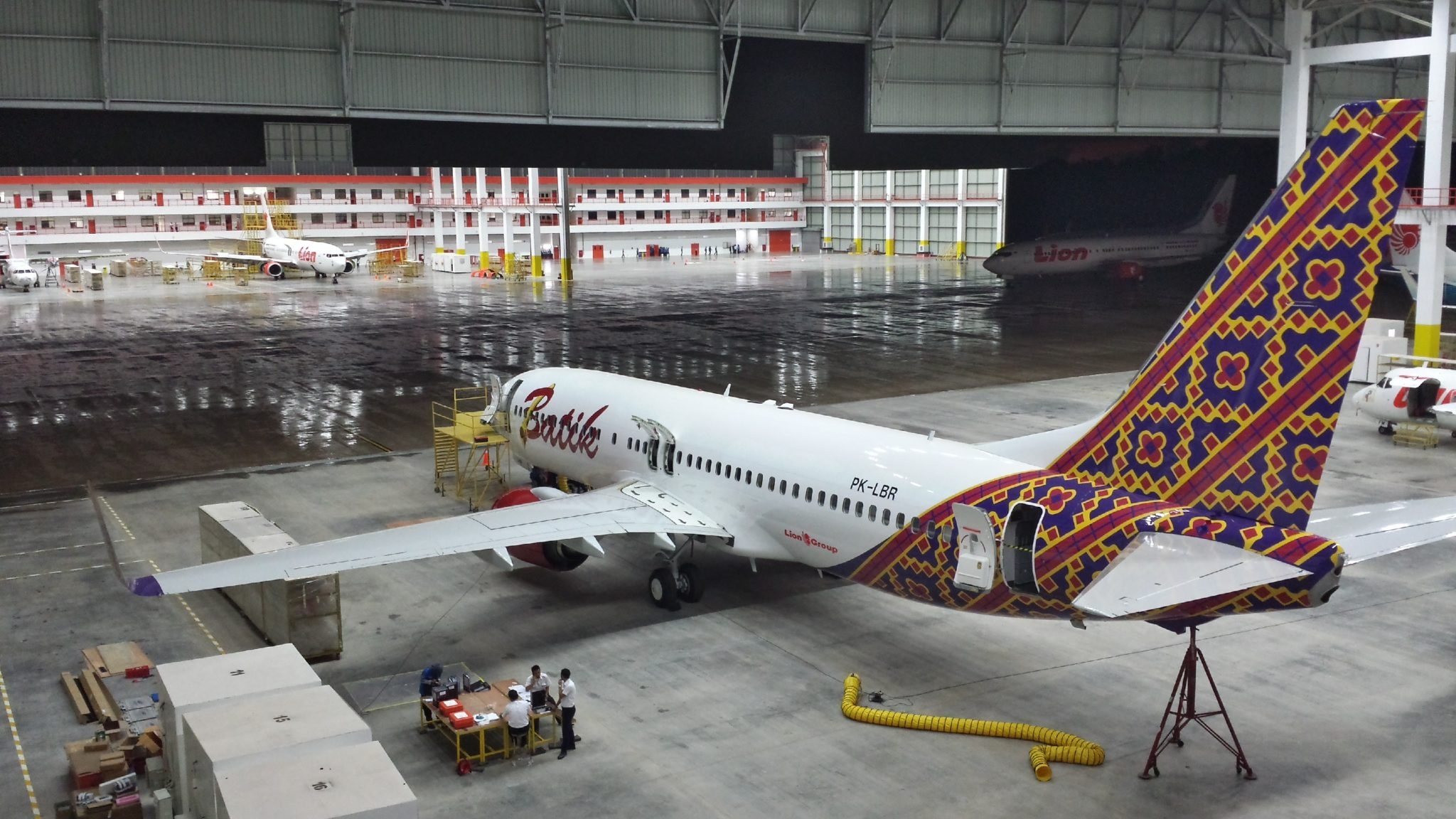 Lion Air, Lumexis interiors, Linefit studio, Runway Girl, 2050x1160 HD Desktop