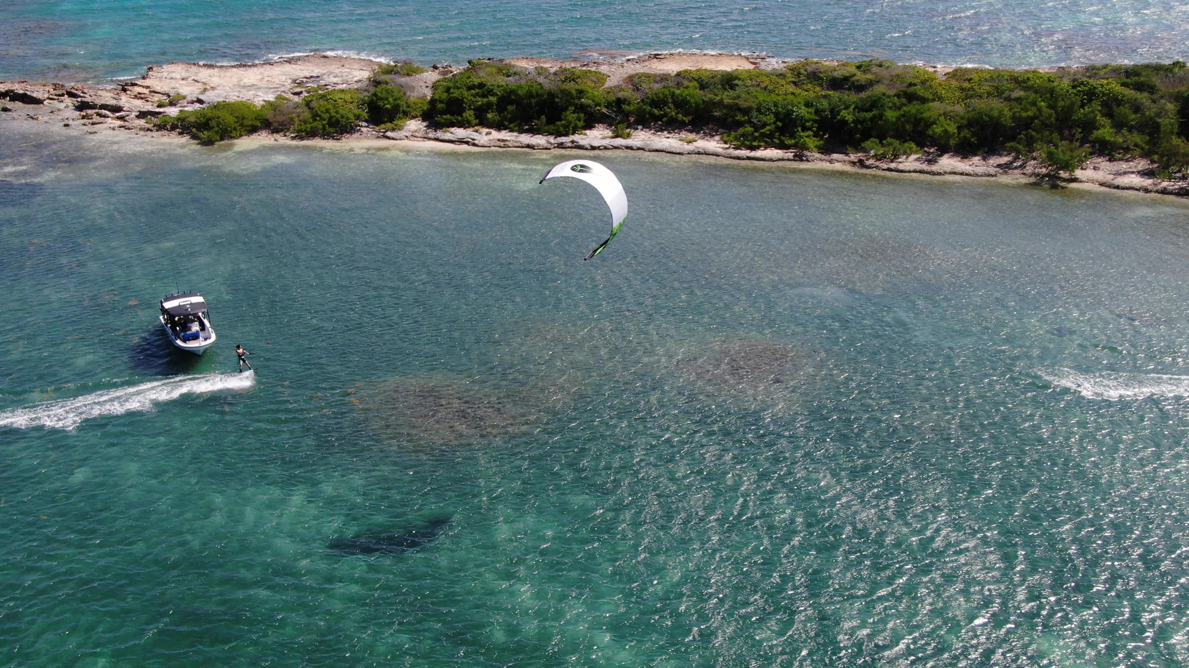 Kiteboarding in Antigua, Dealing with crowds, Exploring new spots, Kiteboarding adventure, 3840x2160 4K Desktop