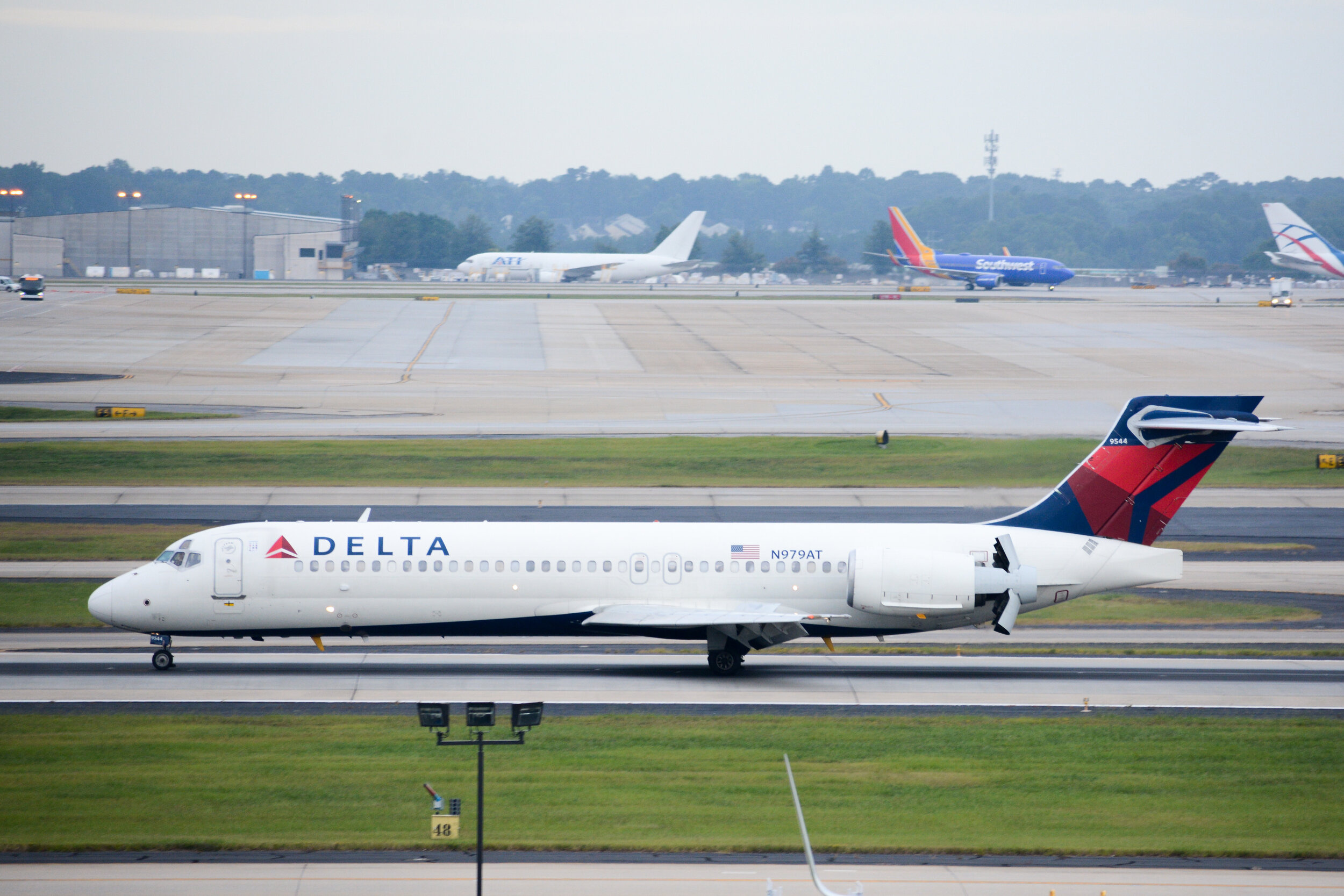 Pinnacle Airlines, Travels, Planespotting, Atlanta airport, 2500x1670 HD Desktop