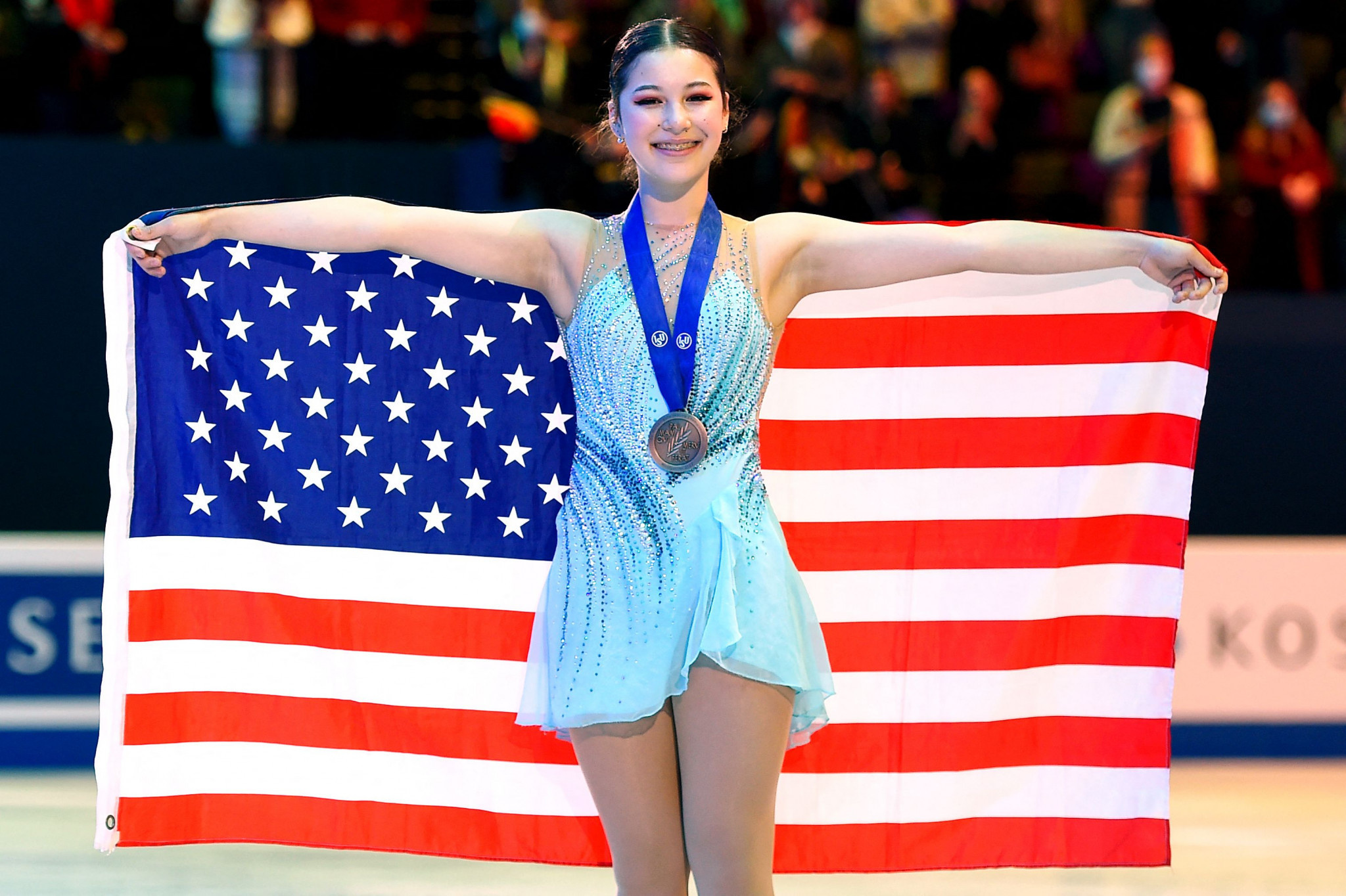 Alysa Liu, Figure skater, Retirement at 16, 2050x1370 HD Desktop