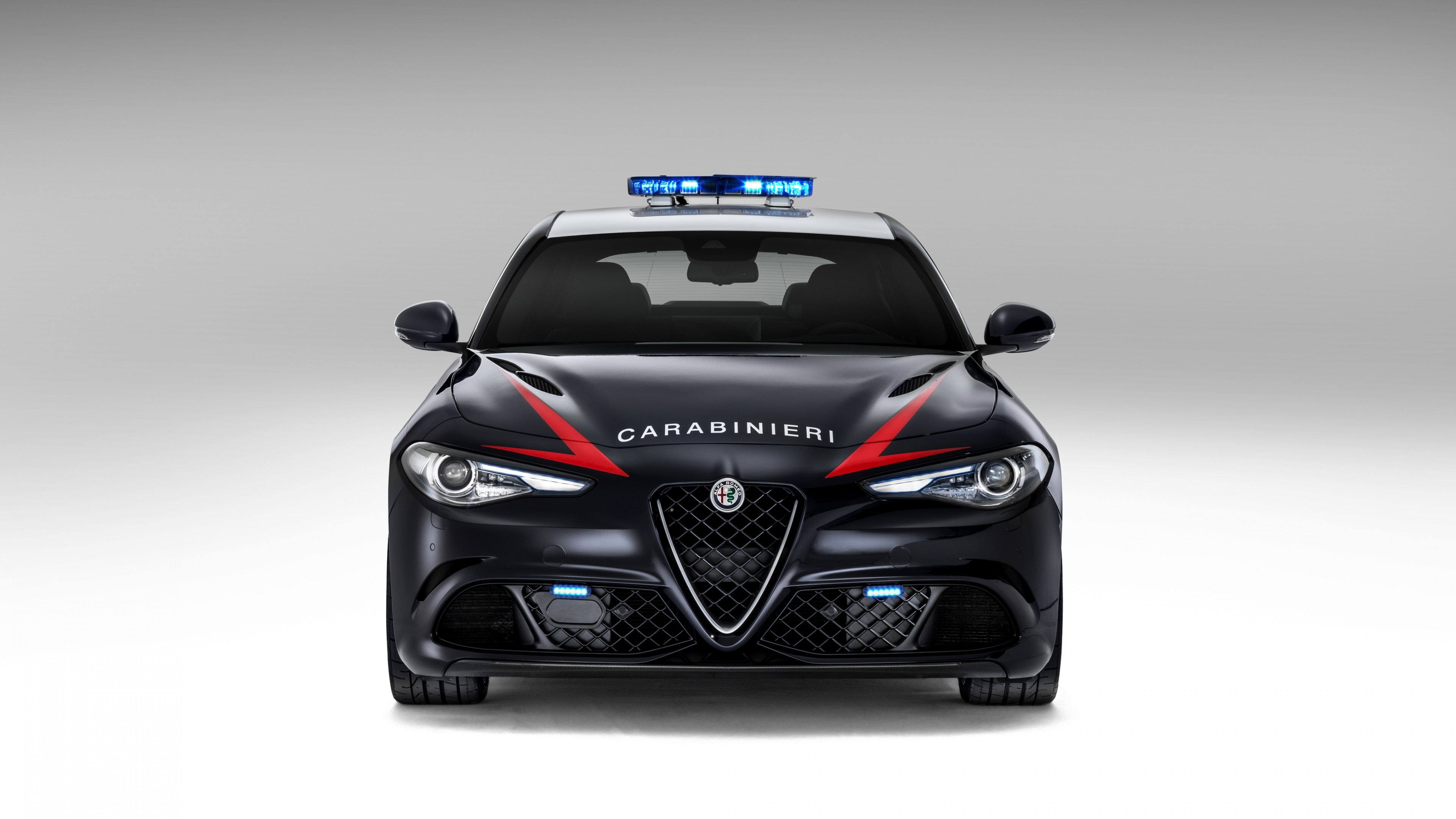 Alfa Romeo Giulia Quadrifoglio Carabinieri, Blue emergency light bar, Studio white background, 4K Desktop wallpaper
