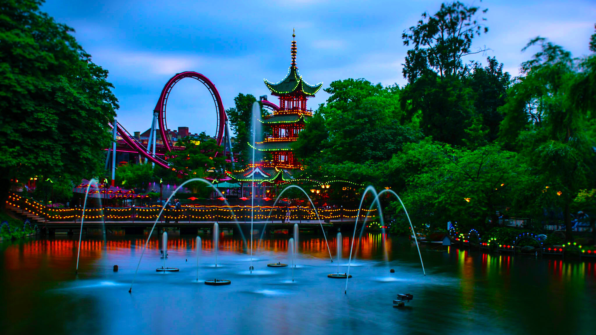 Tivoli Gardens, Copenhagen wallpapers, Shared by Sarah Tremblay, 2050x1160 HD Desktop