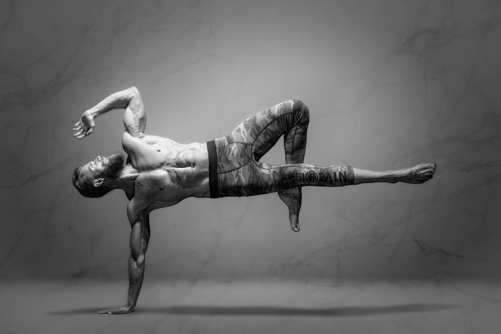 Schwarz Wei&#383; yoga, Energie und Muskelkraft, Flexibilit&auml; t und St&auml; rke, 2050x1370 HD Desktop