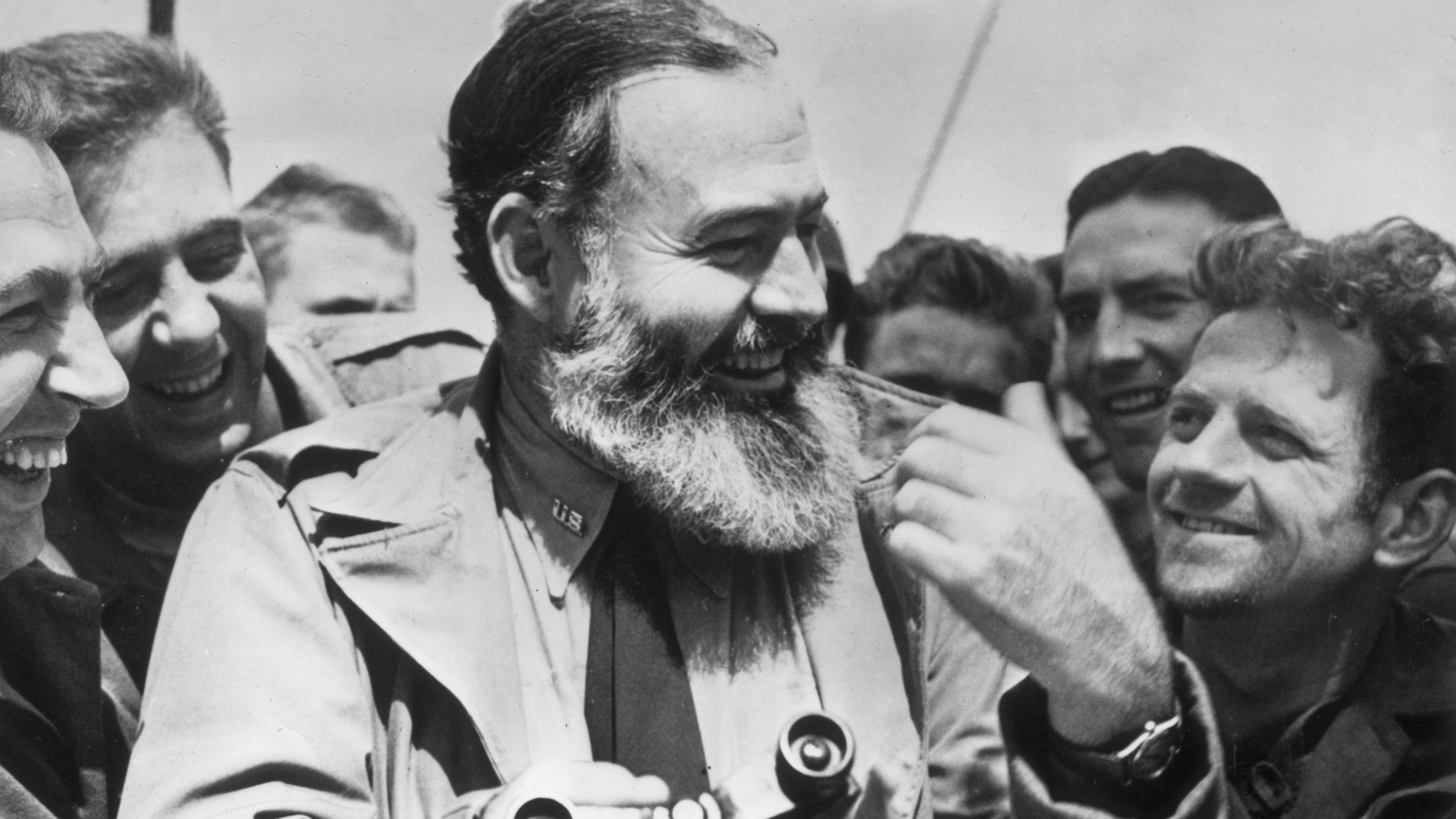 Ernest Hemingway, War story, First time, New York Times, 3000x1690 HD Desktop