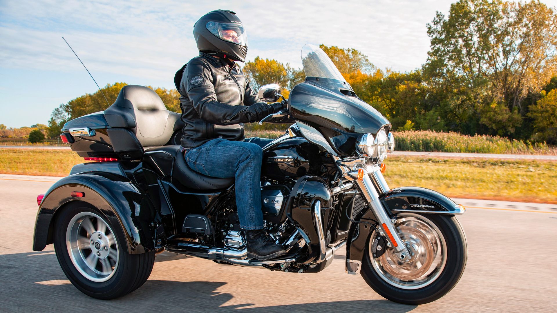 2021 Model, Harley-Davidson Tri Glide Ultra Wallpaper, 1920x1080 Full HD Desktop