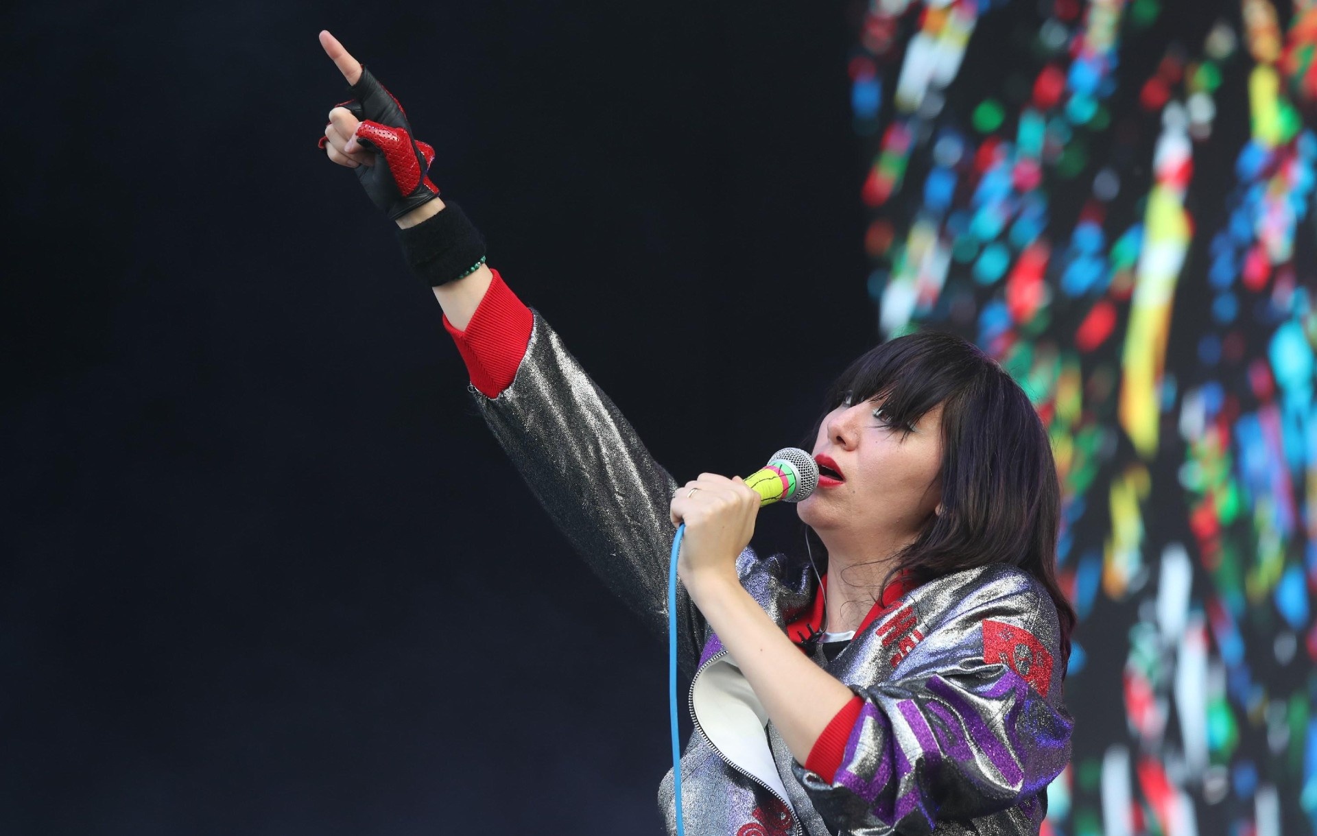 Karen O, UK shows, Nine years, 1920x1220 HD Desktop