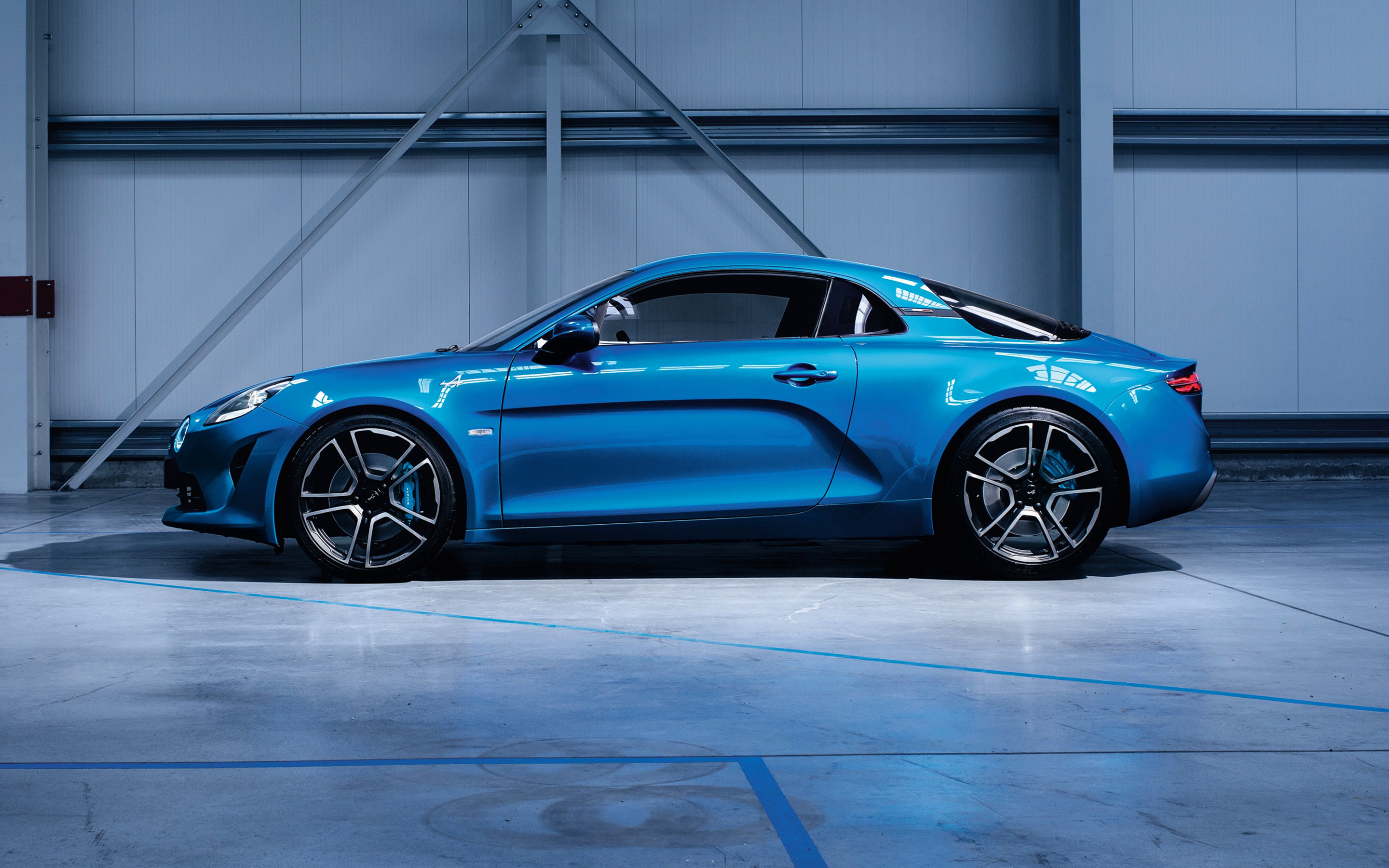 Alpine A110, Renault Design, French Automobile, Sports Car, Vehicle Aesthetics, 2880x1800 HD Desktop