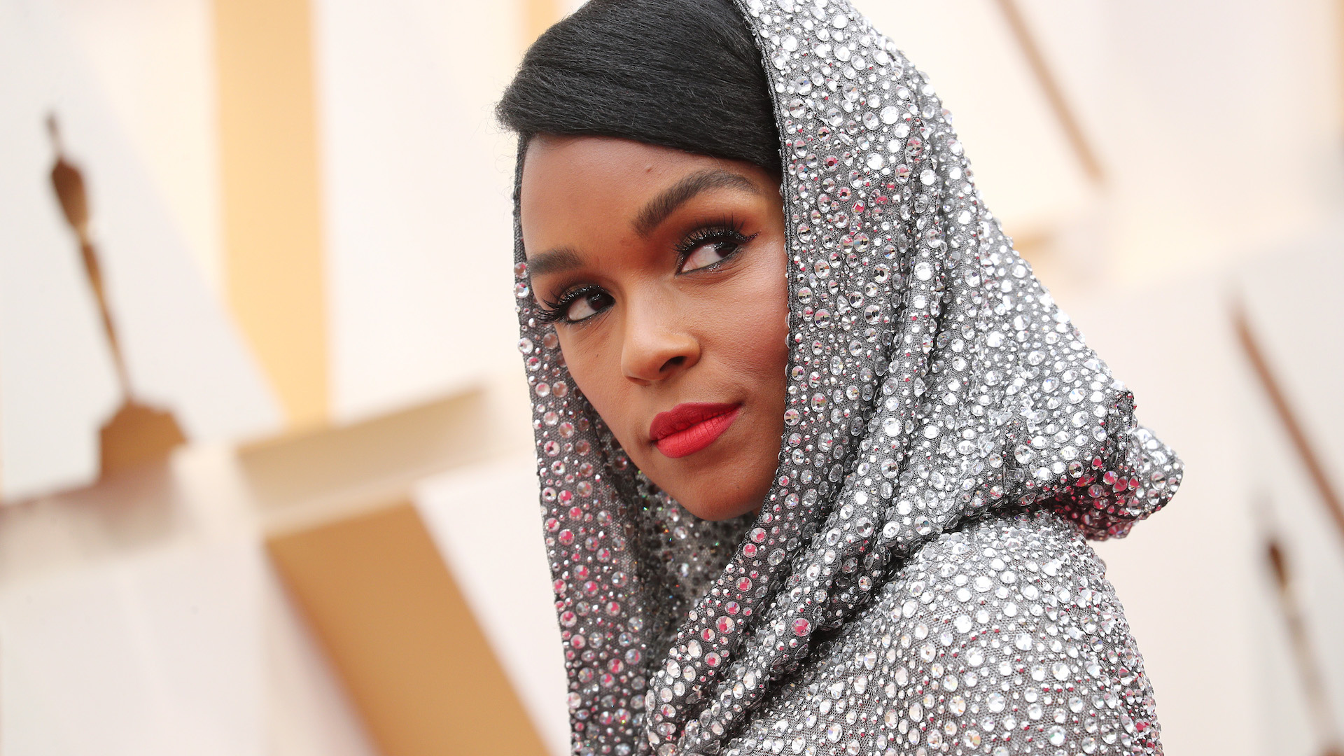 Janelle Monae Oscars makeup red lips, 1920x1080 Full HD Desktop