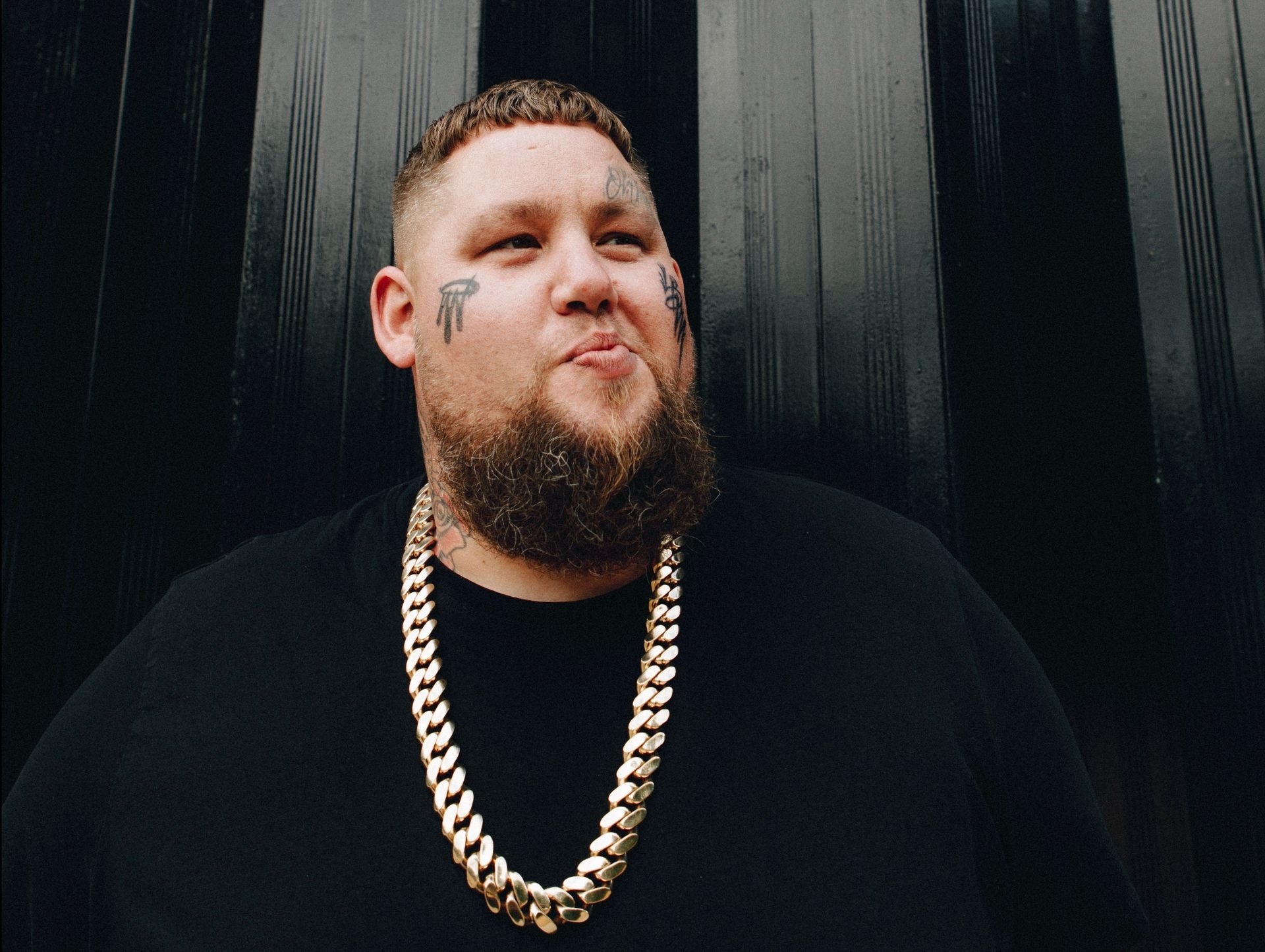 Rag'N'Bone Man, Rising star, Amazing talent, Versatile artist, 1920x1450 HD Desktop