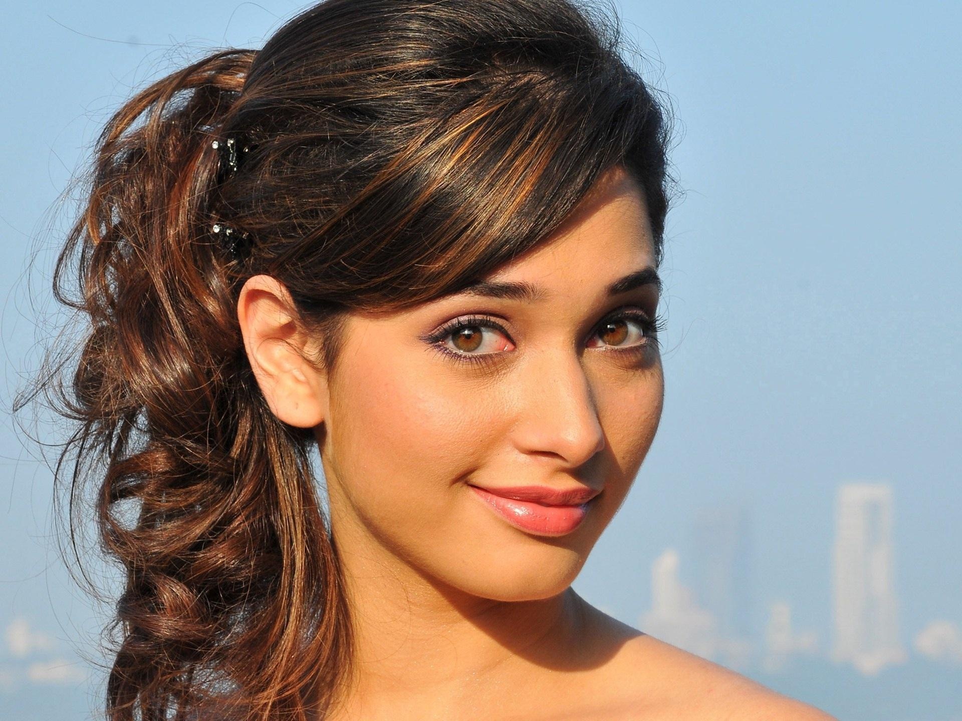 Tamannaah Bhatia, Curly ponytail hairstyle, Side-swept highlighted bangs, HD Desktop wallpaper
