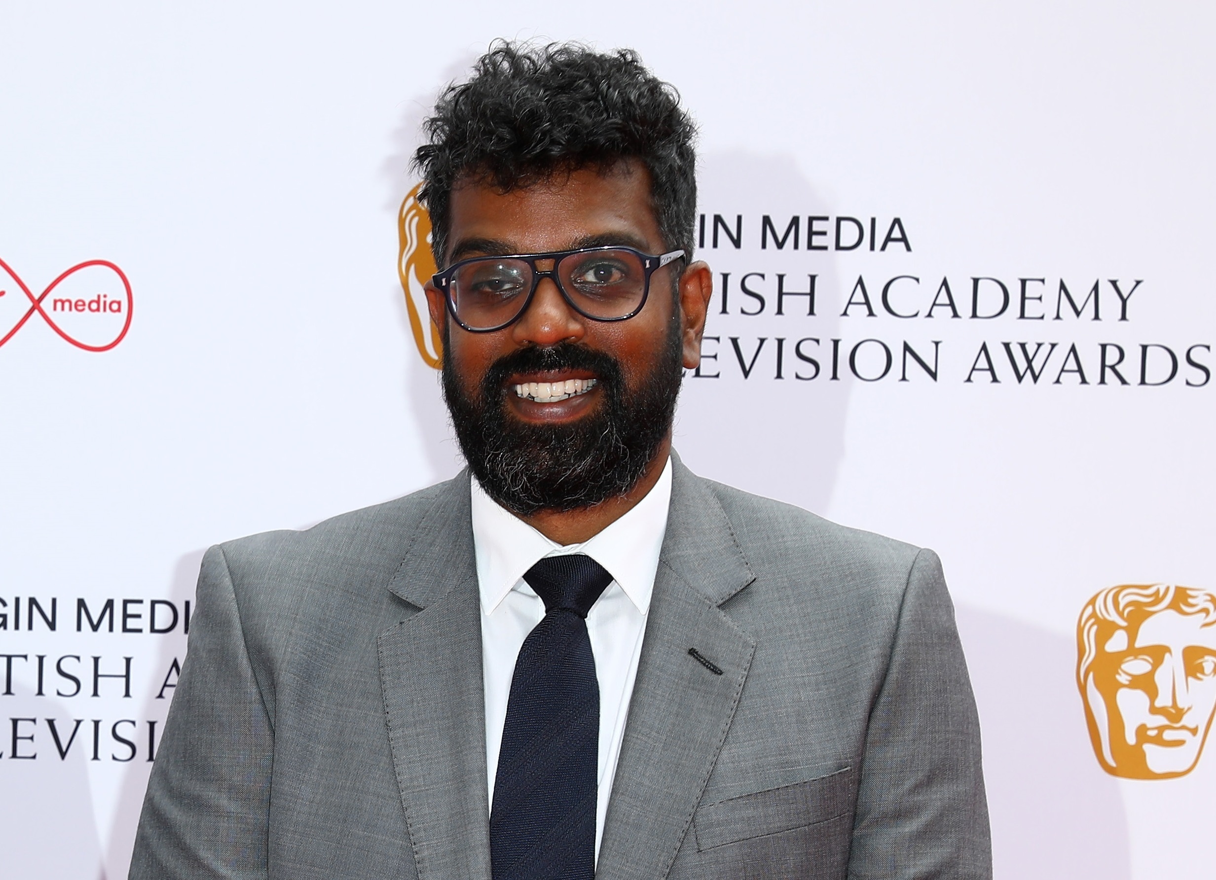 Romesh Ranganathan dedicates, Bafta award, Heartfelt moment, Mother's love, 2470x1790 HD Desktop