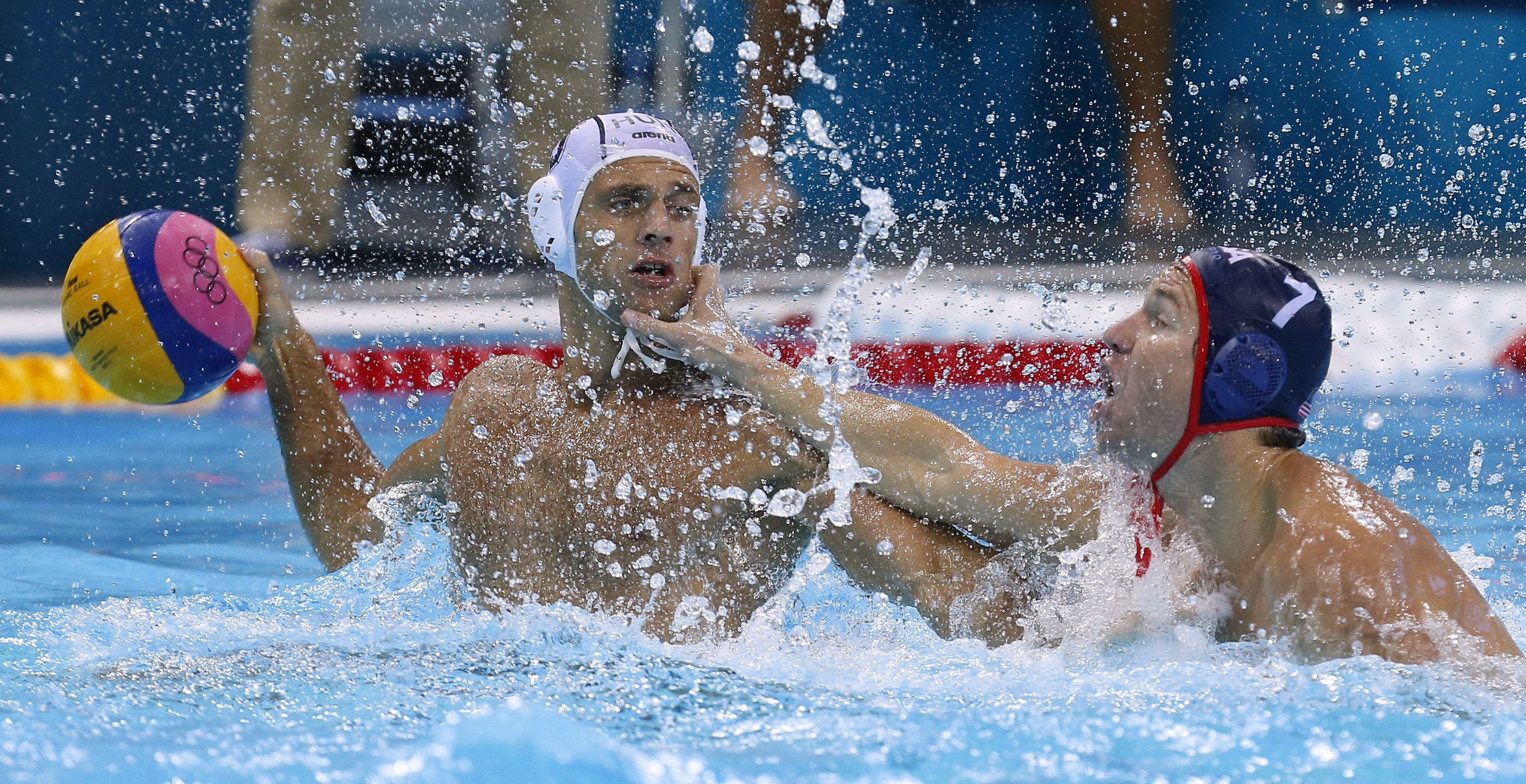 Water Polo, Competitive sport, Intense matches, 4K action, 2960x1520 HD Desktop