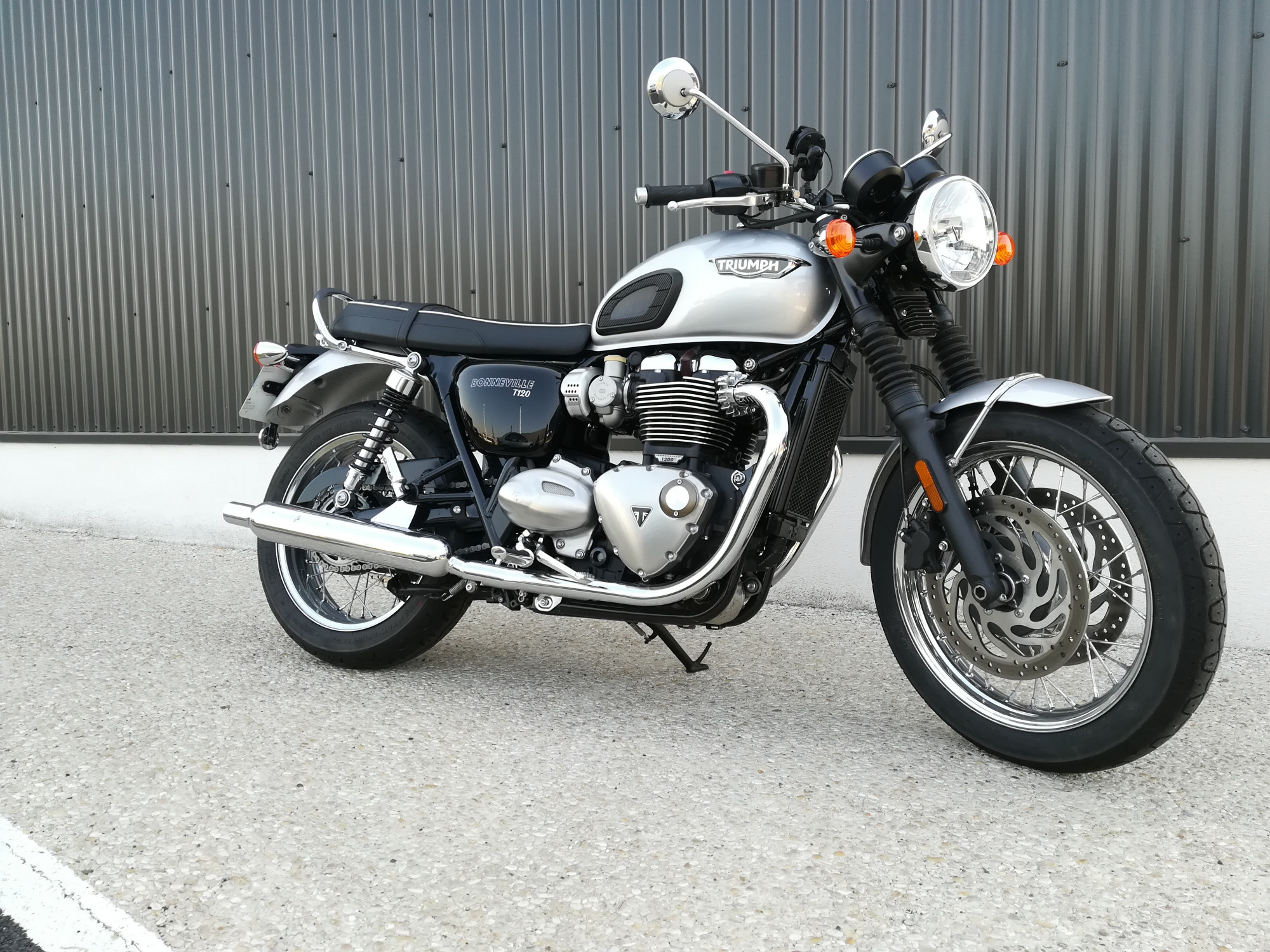 Triumph Bonneville T120, Auto, Triumph 1200, 2000x1500 HD Desktop