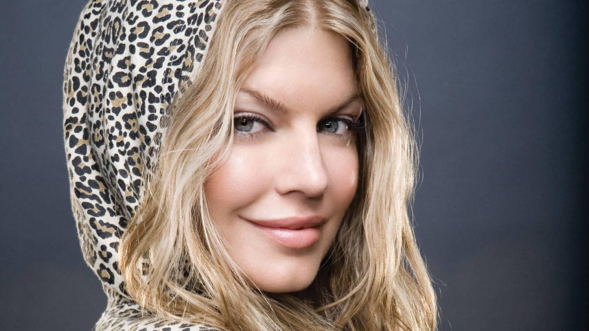 Fergie, Trendy wallpaper, Stylish persona, Pop diva, 1920x1080 Full HD Desktop