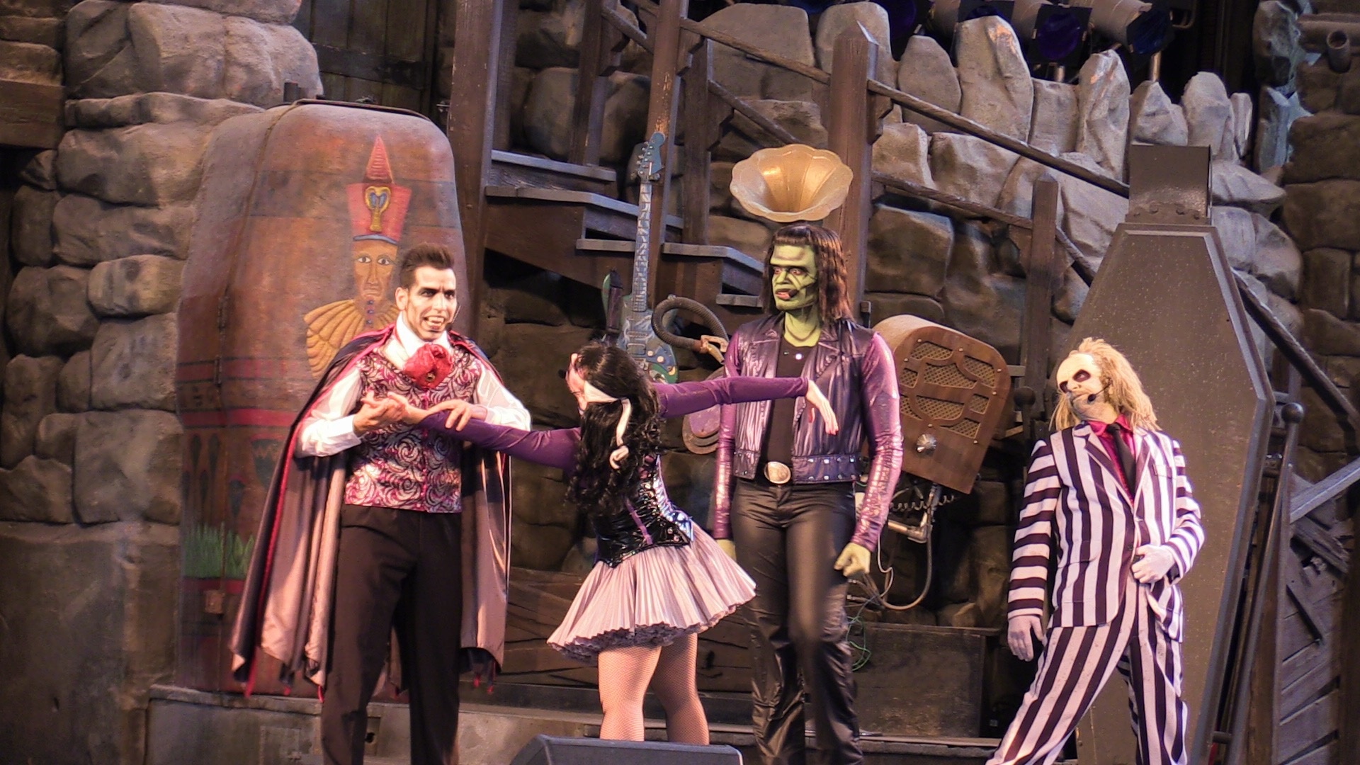 Beetlejuice movie, Vibrant wallpapers, Cinematic visuals, Magical atmosphere, 1920x1080 Full HD Desktop