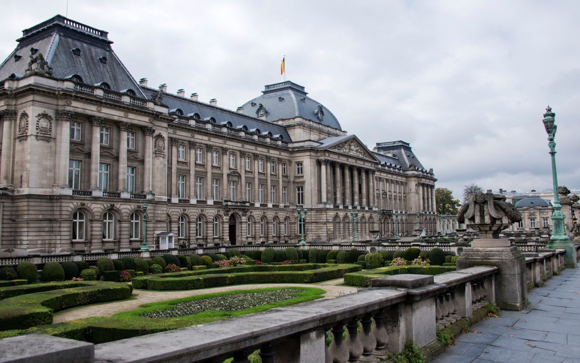 Royal Palace, Royal Palace, Royal Palace, Desktop, 1920x1200 HD Desktop