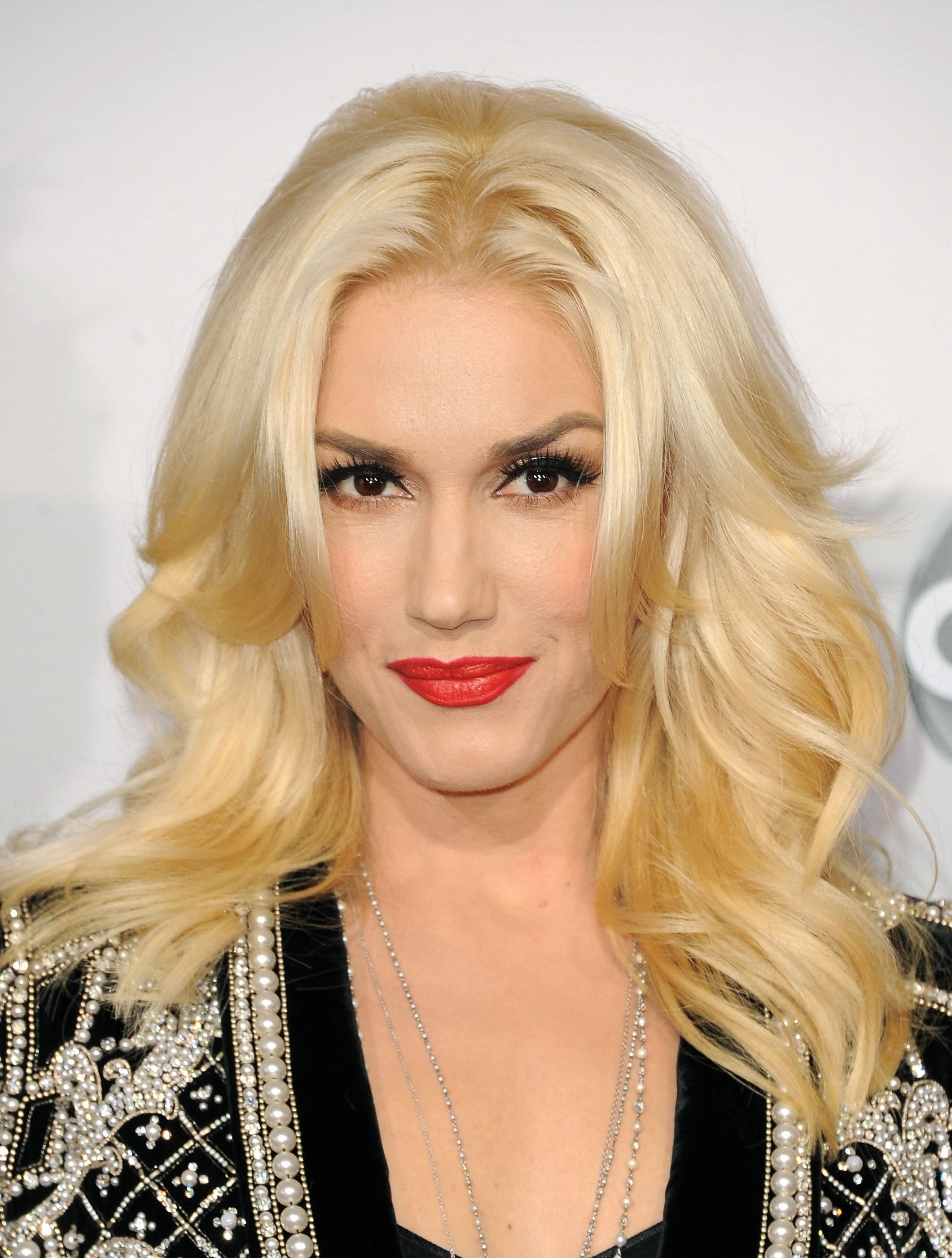 40th Anniversary American Music Awards, Gwen Stefani Wallpaper, 2130x2810 HD Phone