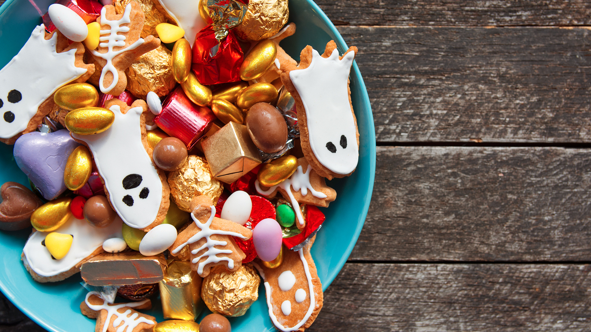 Halloween Candy, Nut-free brands, Healthy treats, Halloween 2019, 1920x1080 Full HD Desktop