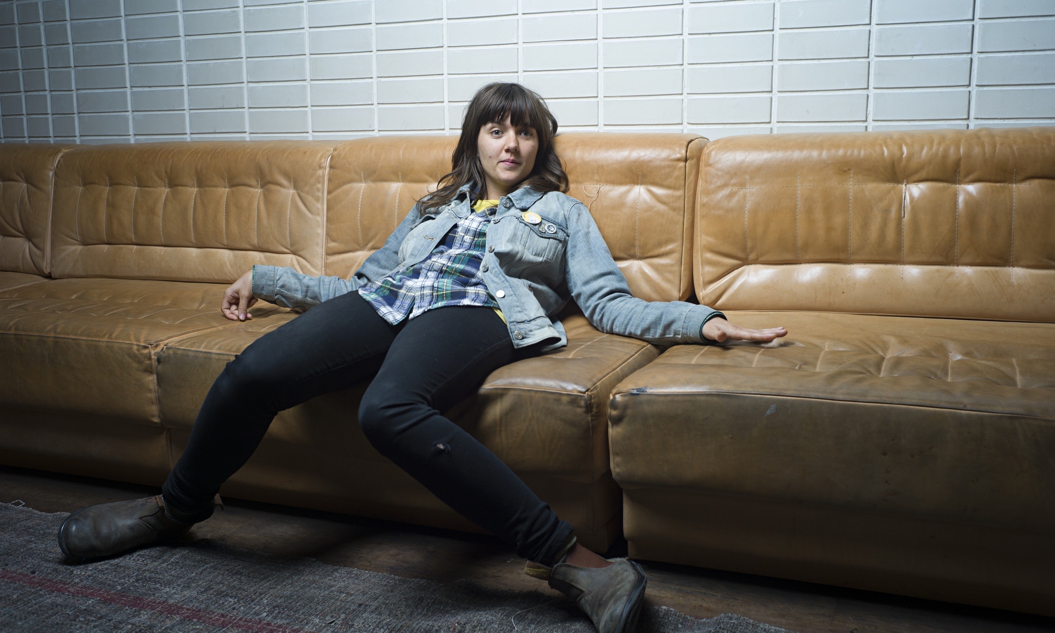 Courtney Barnett TRANSISTOR 2060x1240