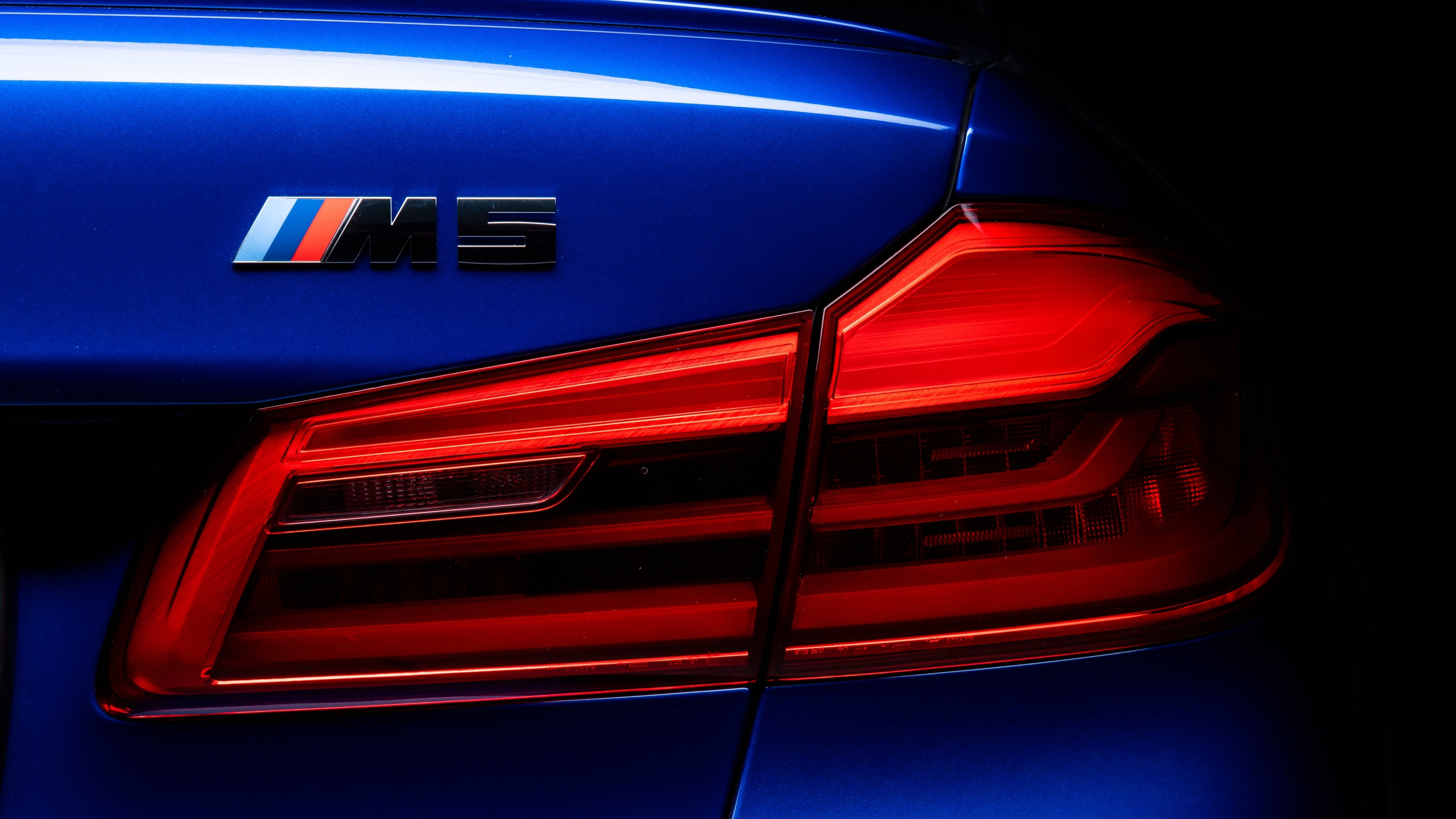 M5 Logo Close-Up, M5 Wallpaper, 3840x2160 4K Desktop