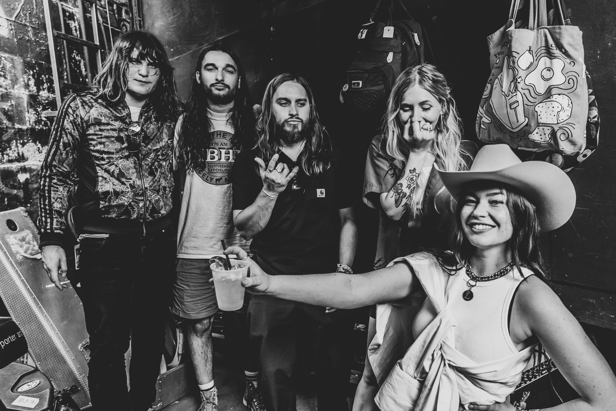 Wet Leg, SXSW live performance, Exciting lineup, Wasserman Music's day party, 2050x1370 HD Desktop