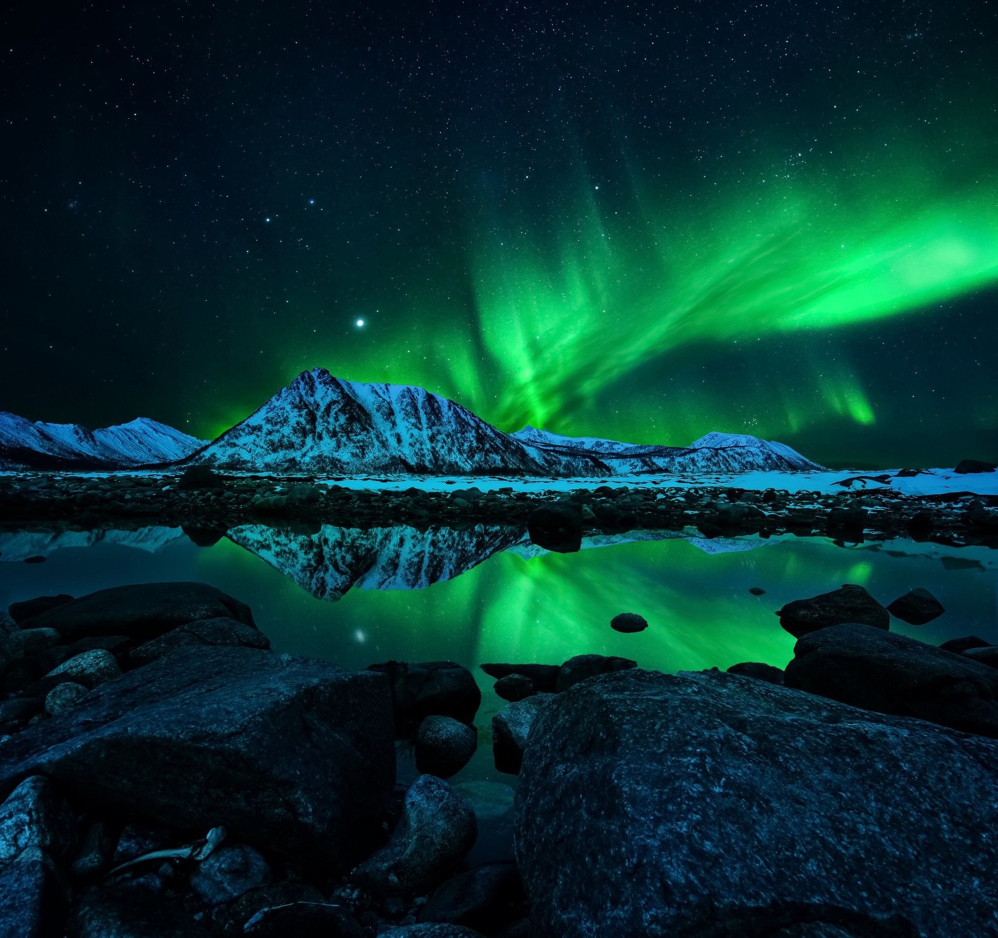 Green Aurora Borealis, Snow-capped mountain reflection, Rocky lakeshore foreground, HD Desktop wallpaper