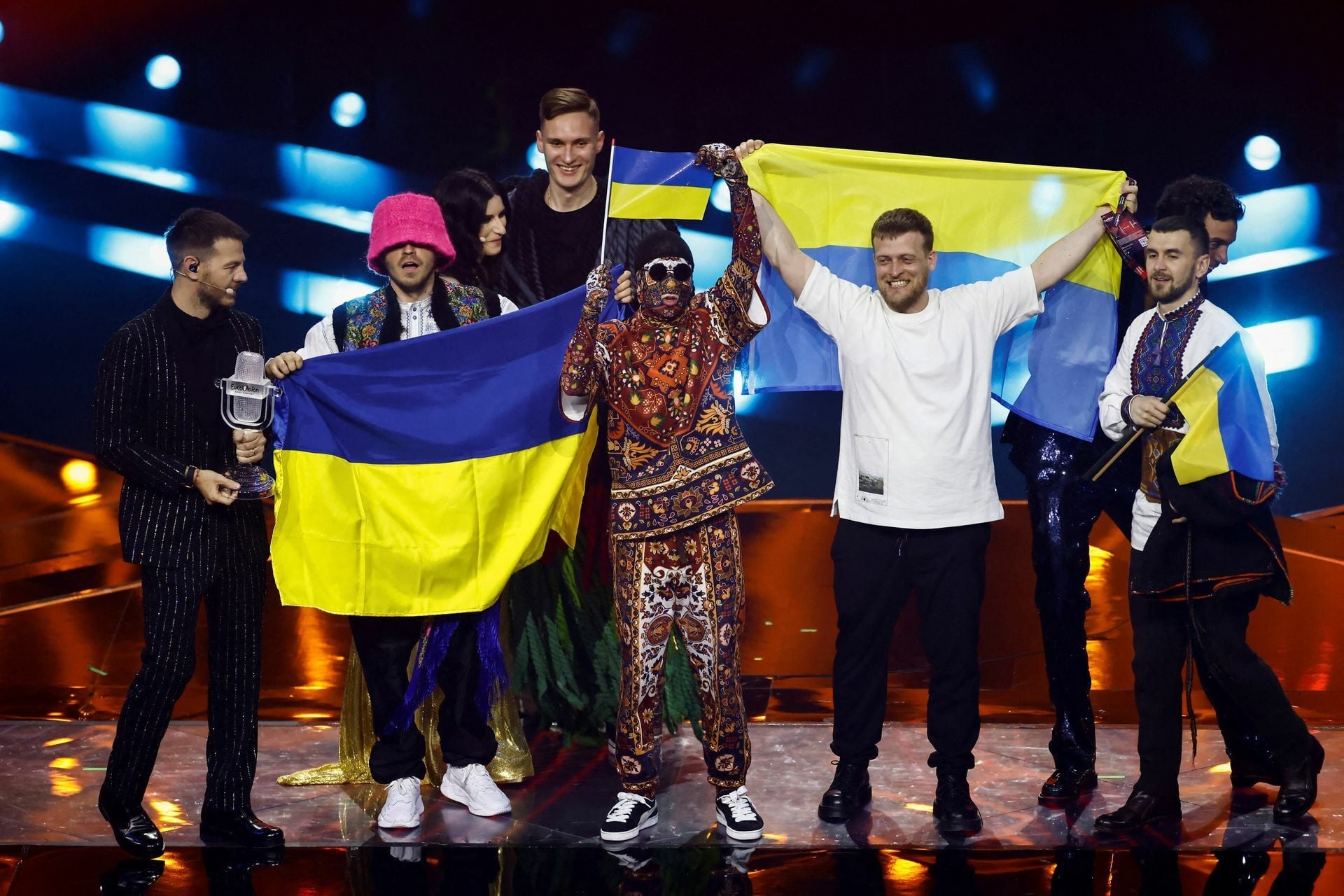 Public support, Kalush Orchestra, Eurovision win, Business Recorder, 1920x1280 HD Desktop