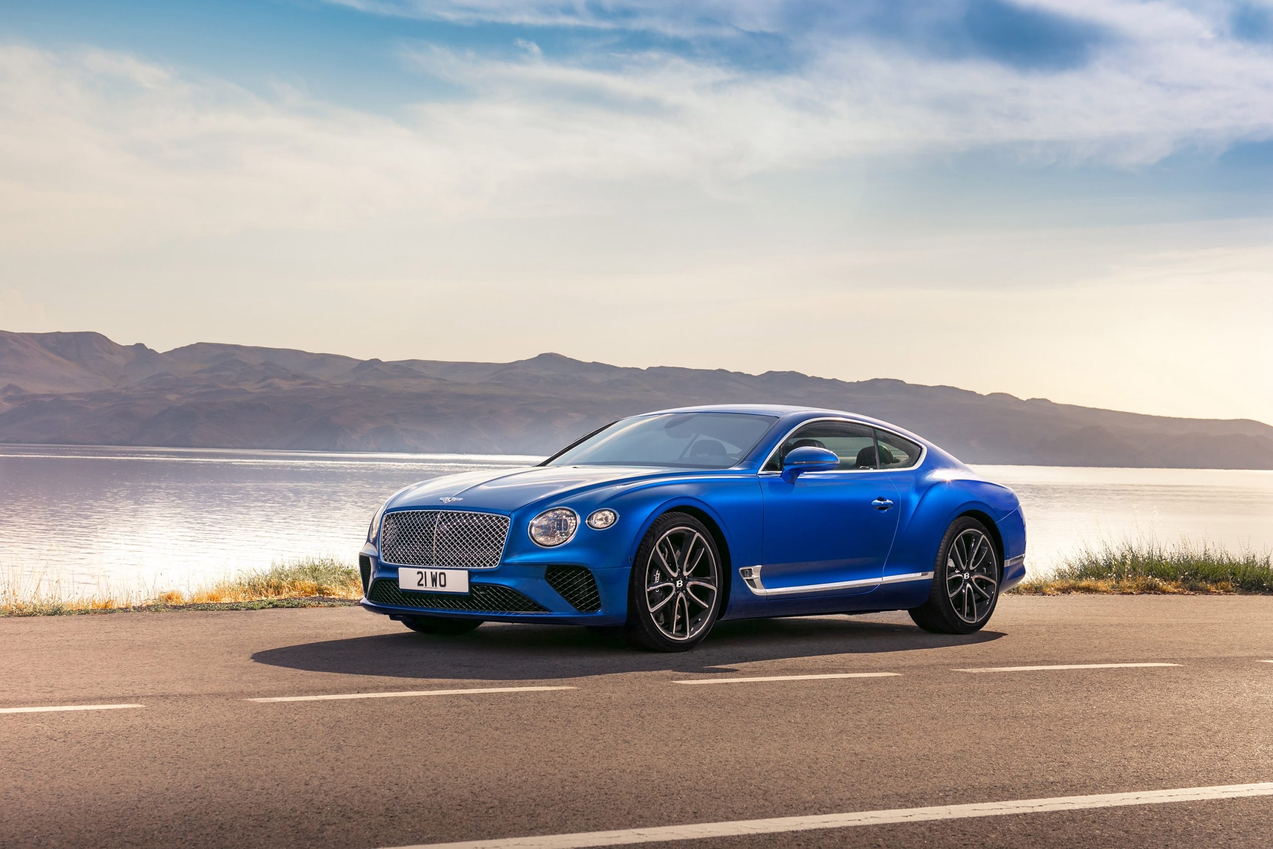 2018 Model, Bentley Continental GT Wallpaper, 2560x1710 HD Desktop