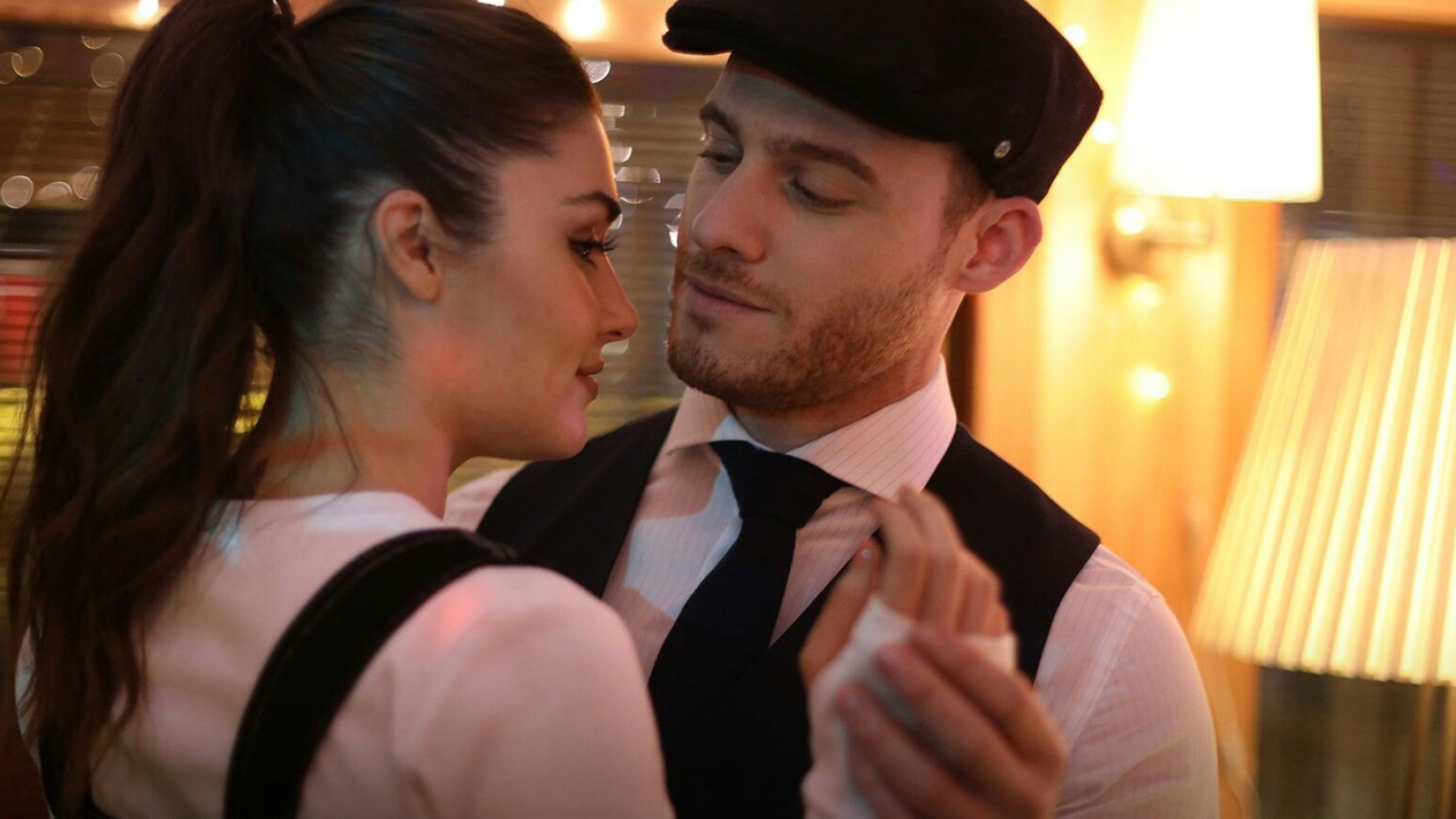 Serkan Bolat, TV shows, Selfies poses, Cute couples, 1920x1080 Full HD Desktop