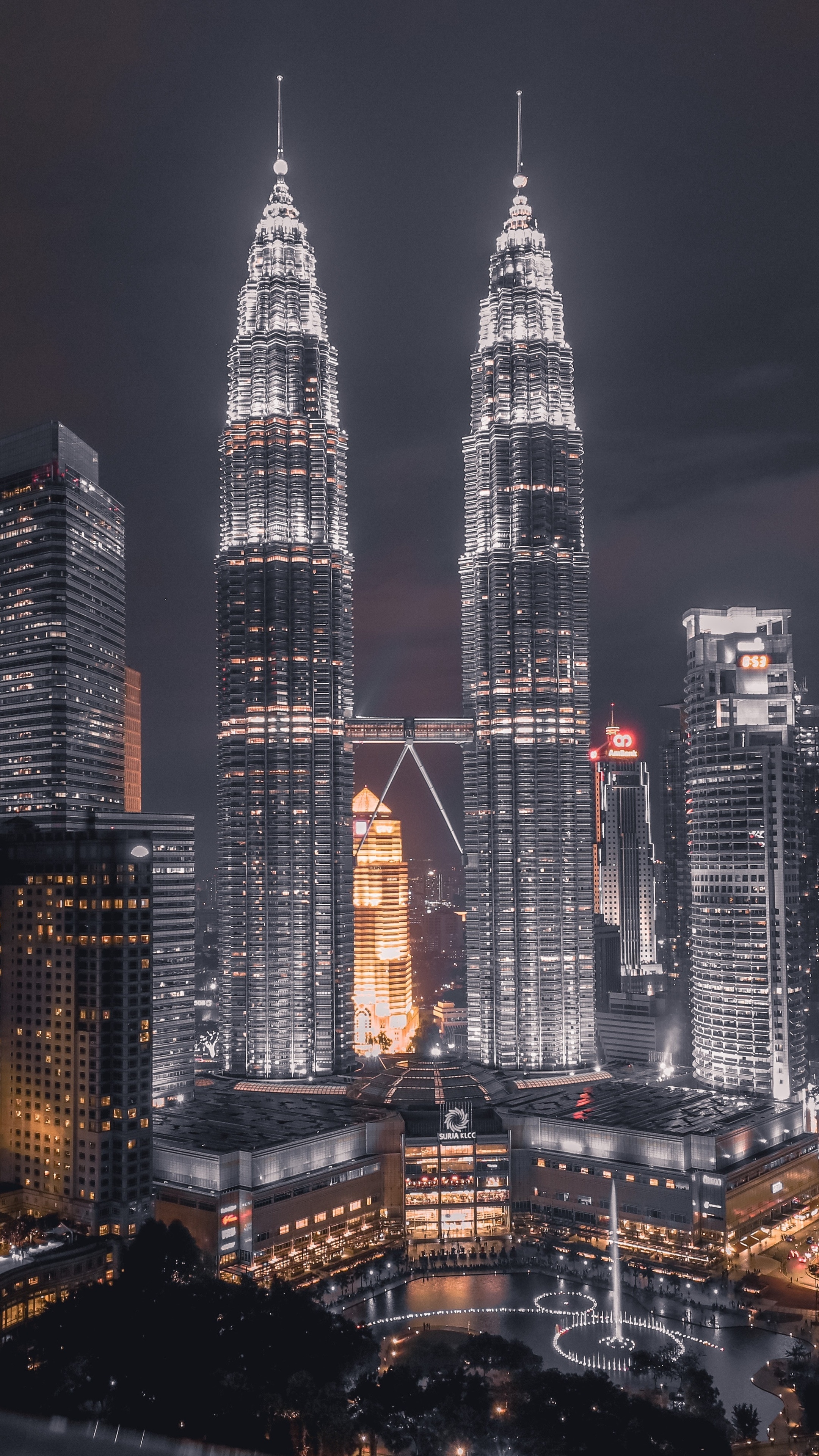 Scenic city view, Evening 5k Sony Xperia, 2160x3840 4K Phone