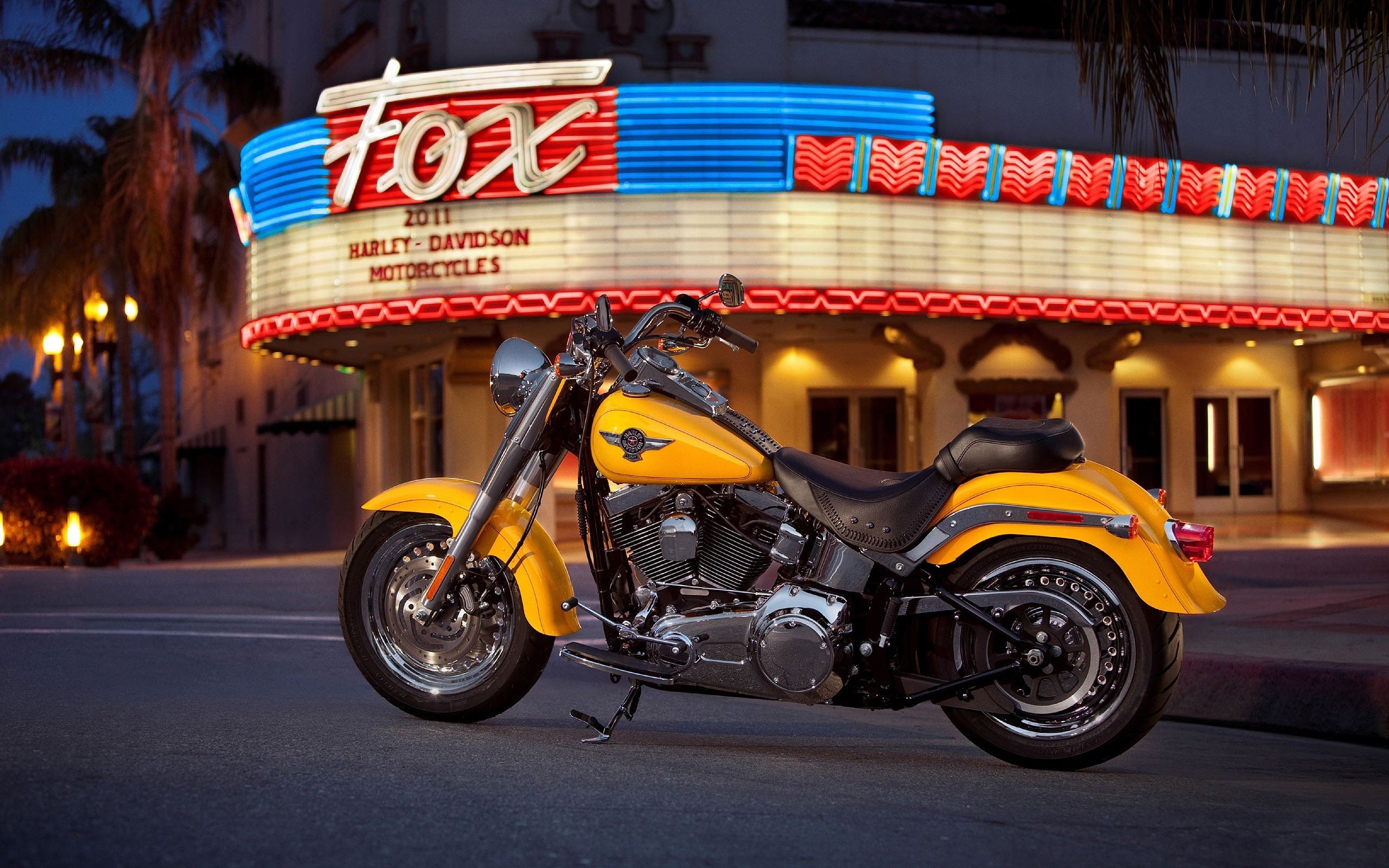 FLSTF Fat Boy 2011, Harley-Davidson Bikes Wallpaper, 2560x1600 HD Desktop