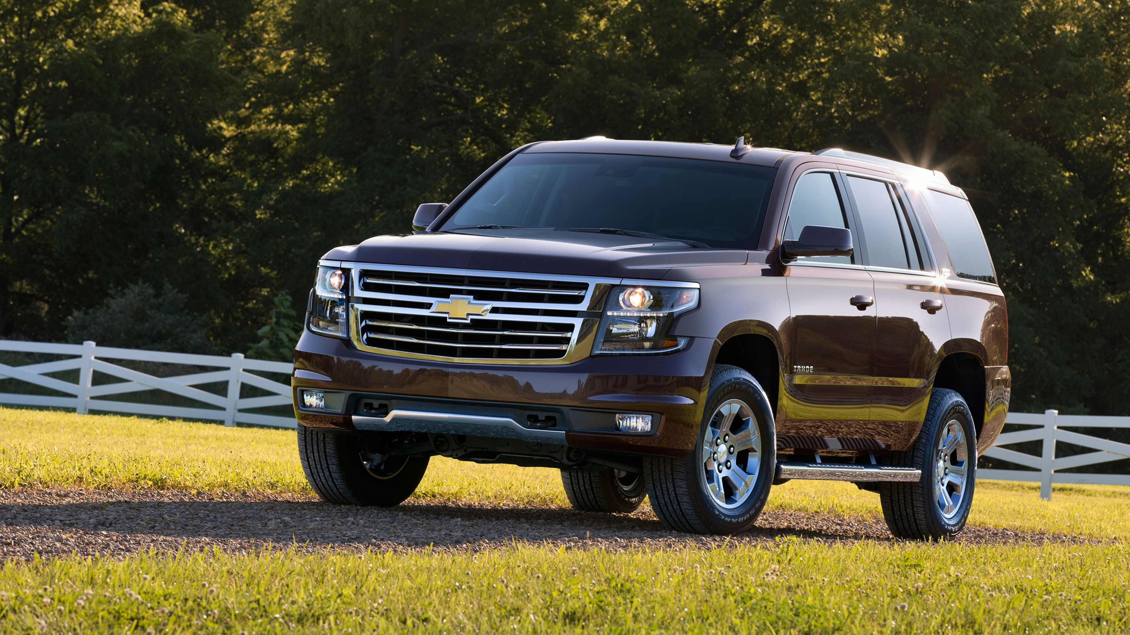 Chevrolet Suburban, Heritage and performance, Stunning wallpapers, 3840x2160 4K Desktop