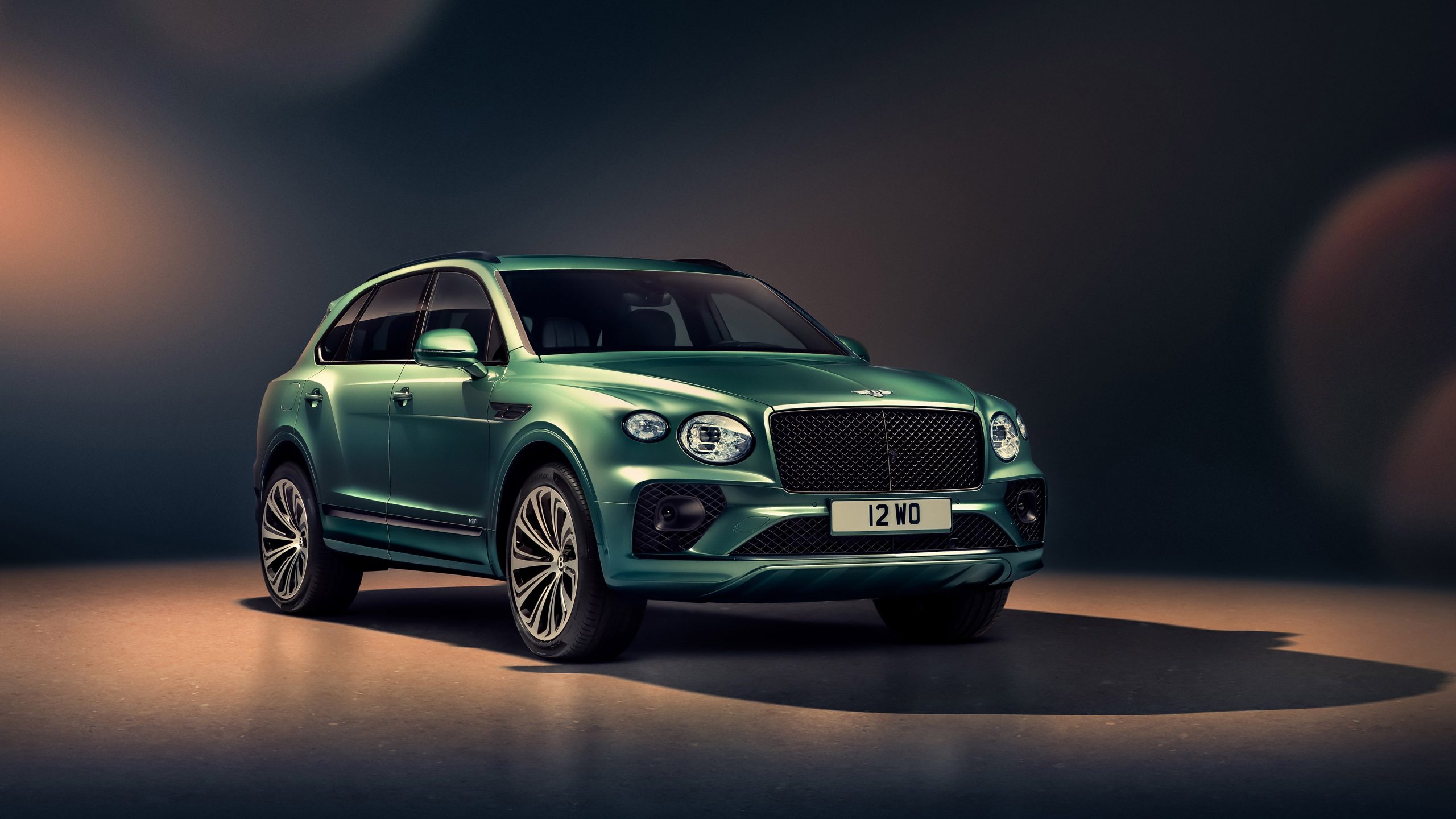 Bentley Bentayga, 2021 model, Exquisite luxury SUV, Captivating wallpapers, 2560x1440 HD Desktop