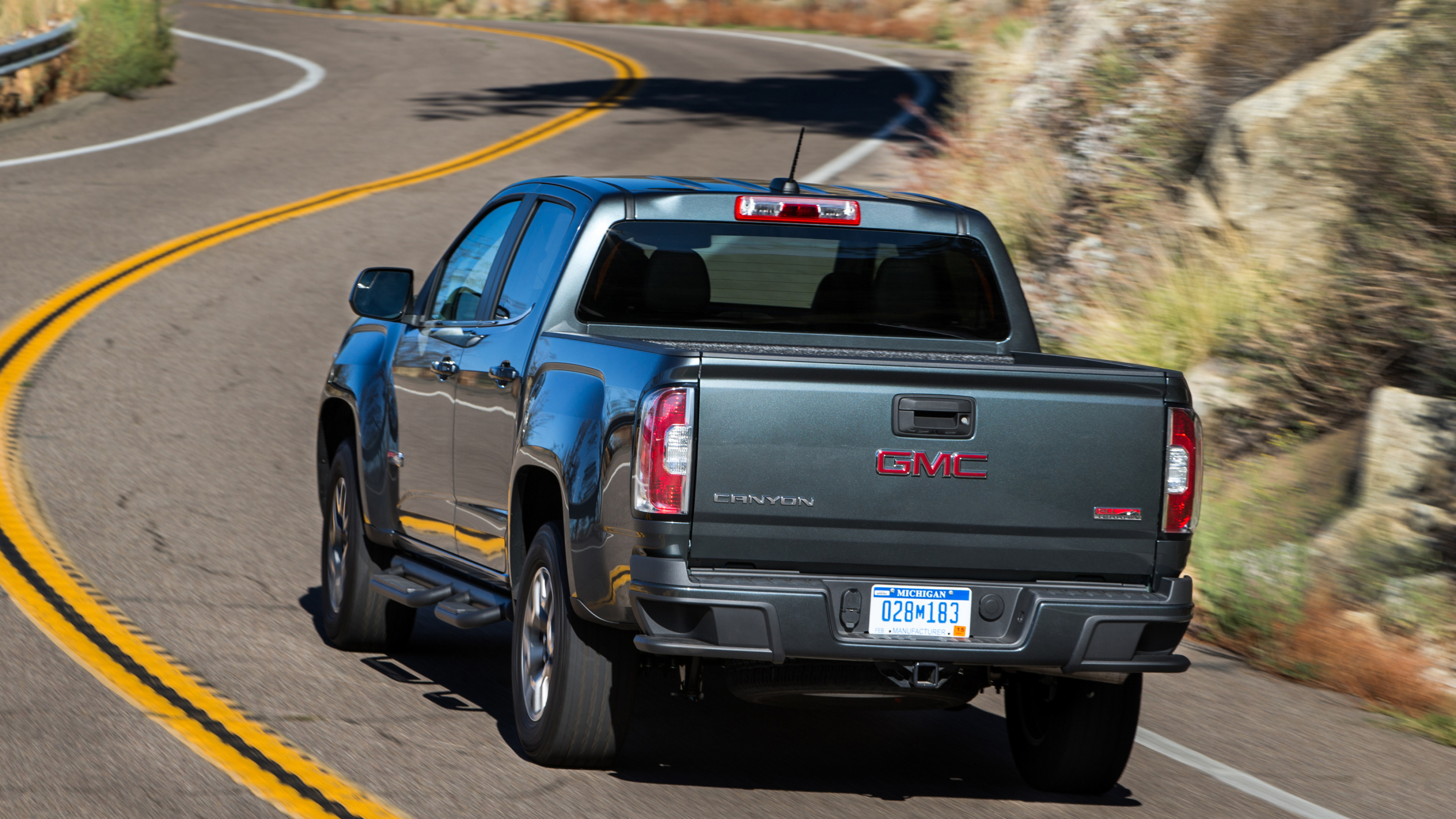 GMC Canyon, All terrain crew cab, 2015 model, 3840x2160 4K Desktop