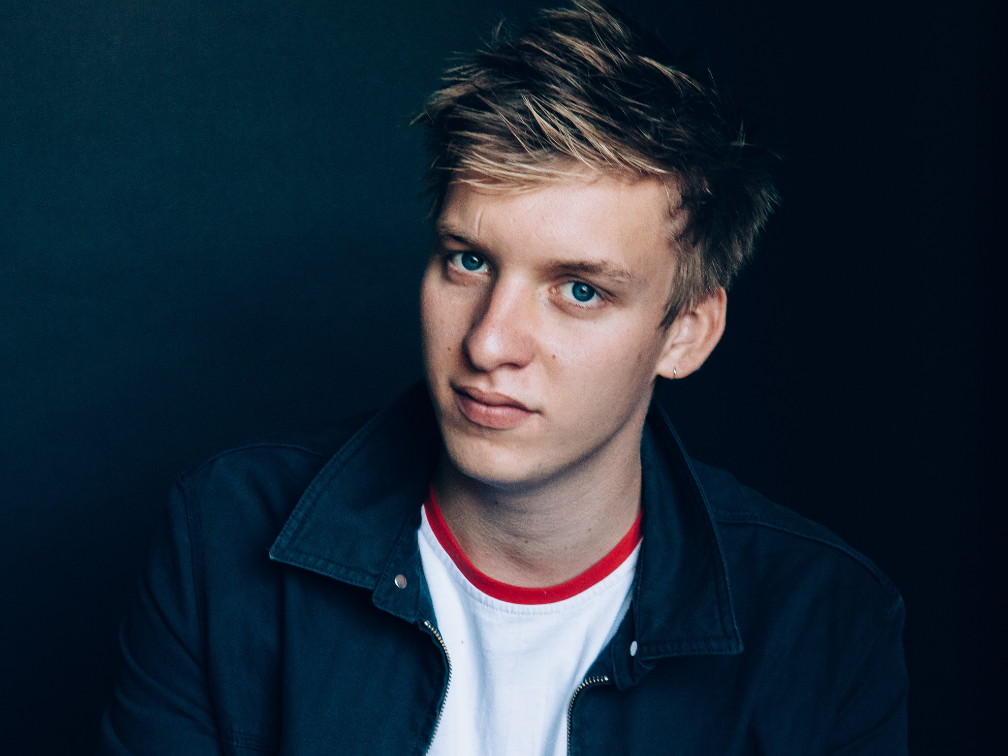George Ezra | Music in London 2050x1540