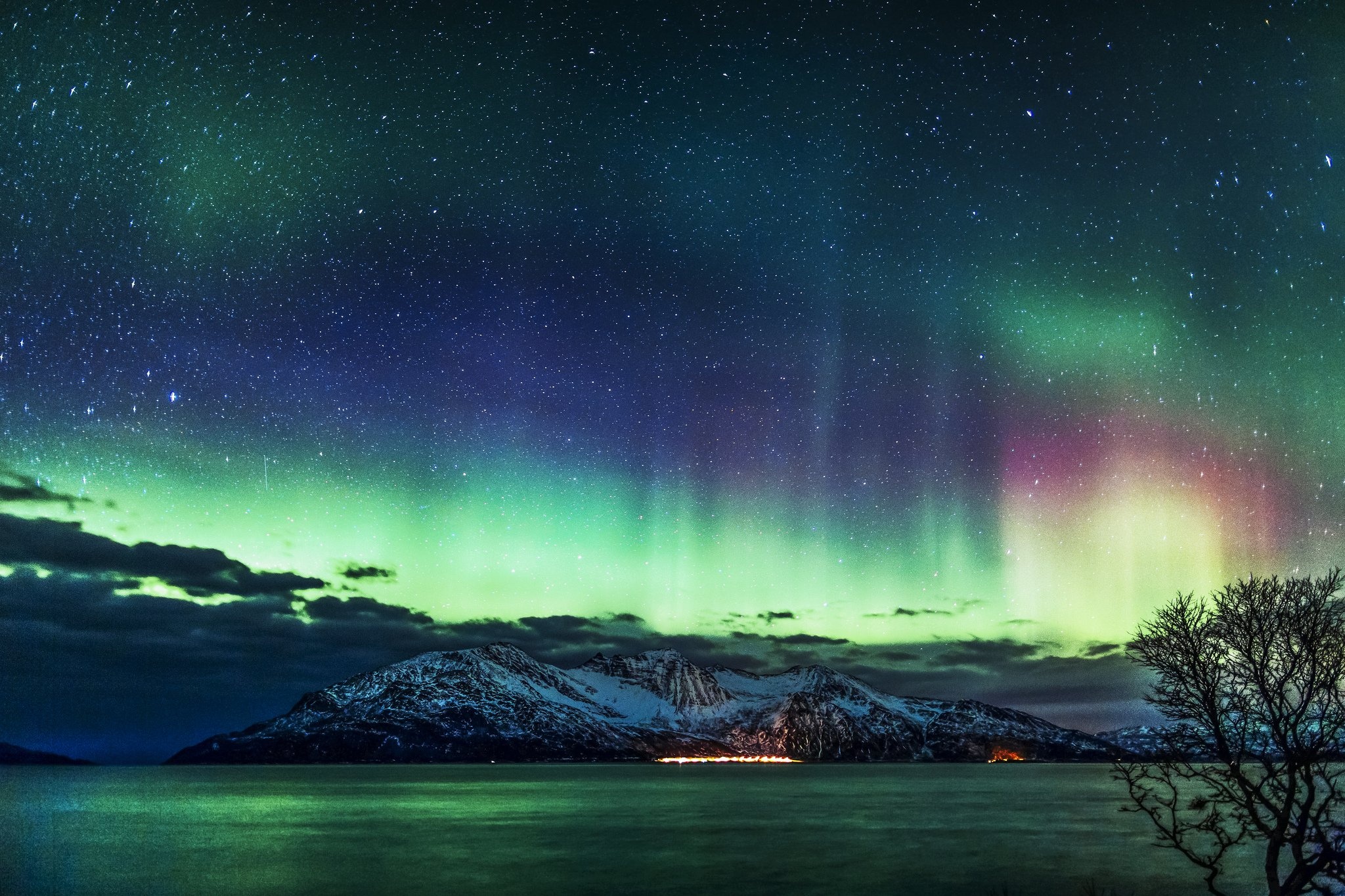 Aurora Borealis over water, Snow-capped mountain ridge, Starry night sky, HD Desktop wallpaper