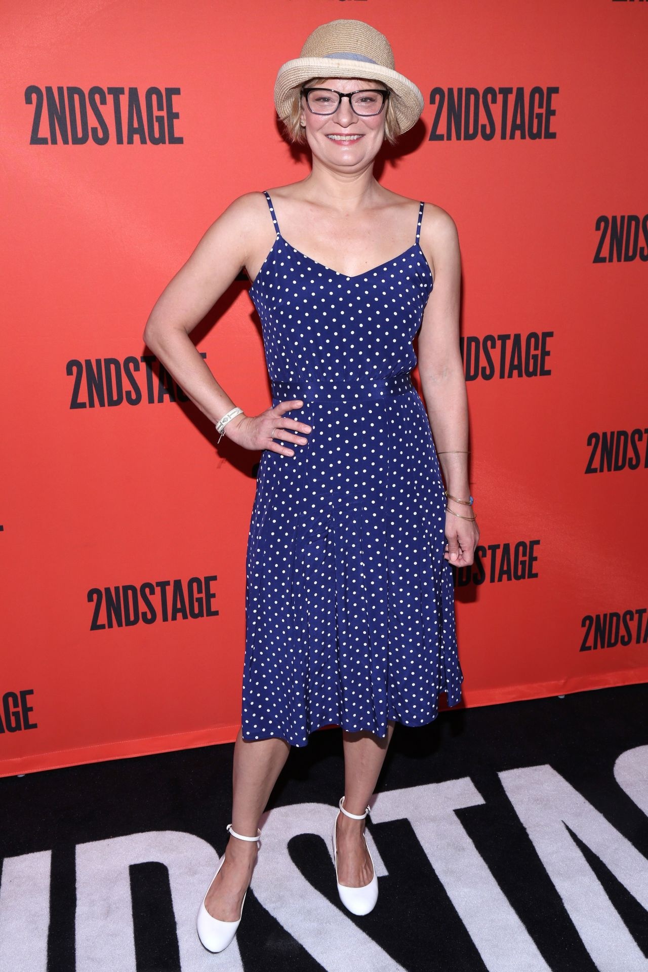 Martha Plimpton, Style, Clothes, Fashion, 1280x1920 HD Phone