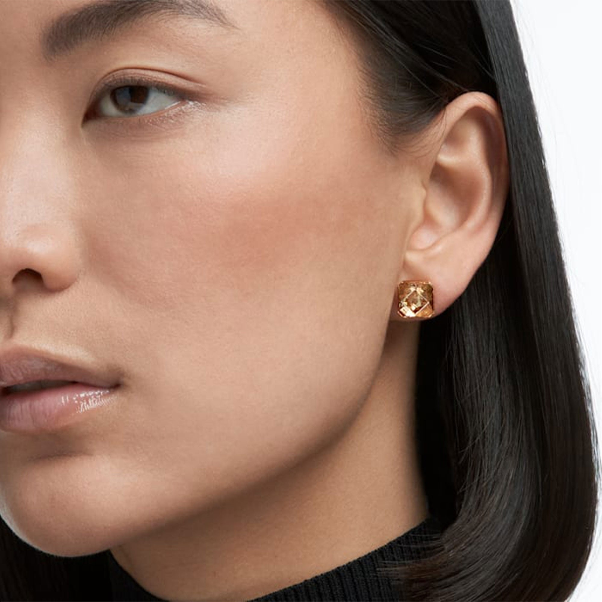 Swarovski Chroma, Earrings Wallpaper, 2000x2000 HD Phone