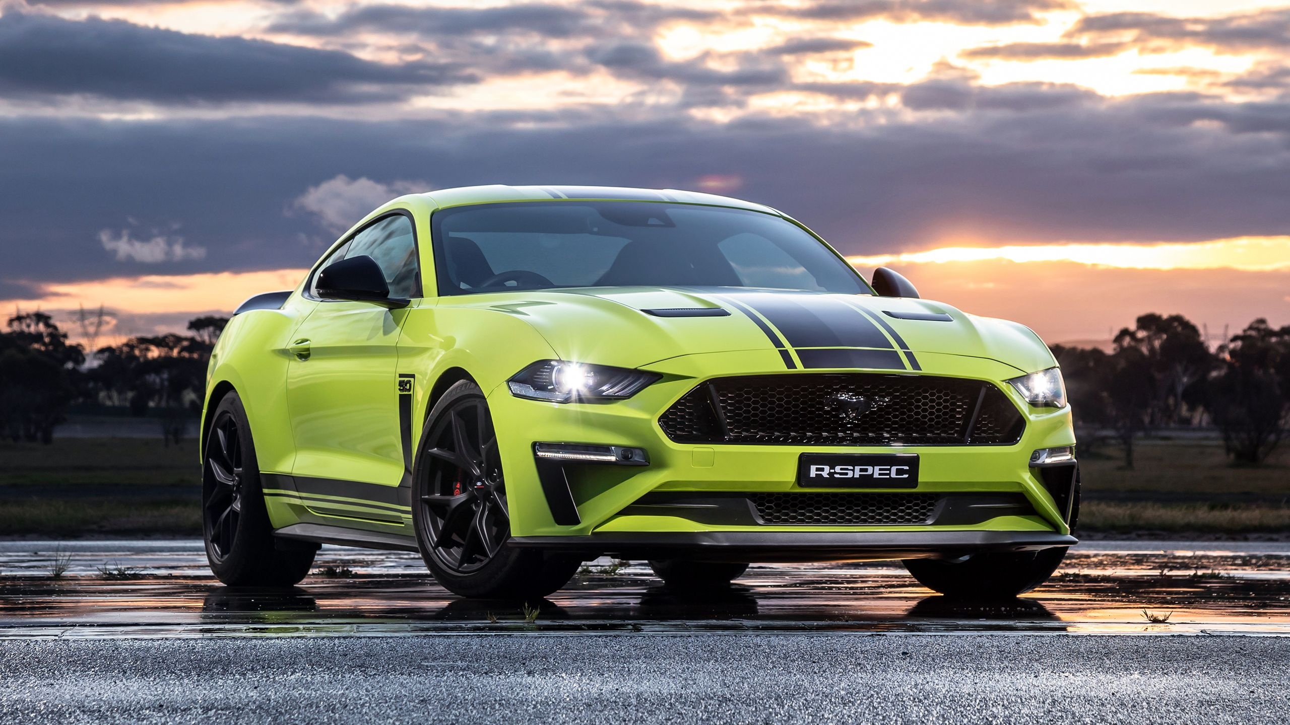 Ford Mustang R-Spec, Wet tarmac reflection, Sunset cloudscape, HD Desktop wallpaper