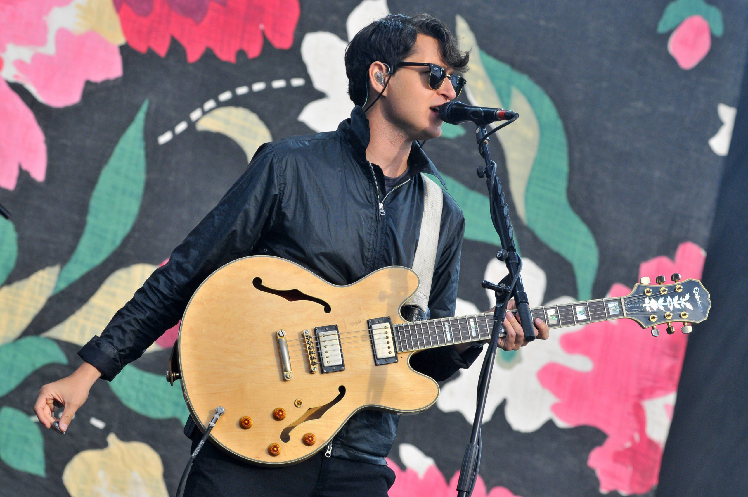 Reading Festival 2014, Vampire Weekend Wallpaper, 2560x1700 HD Desktop