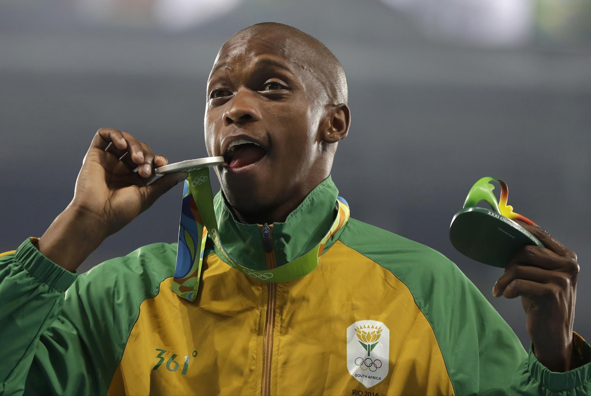 Olympic silver medal, Luvo Manyonga Wallpaper, 2000x1350 HD Desktop
