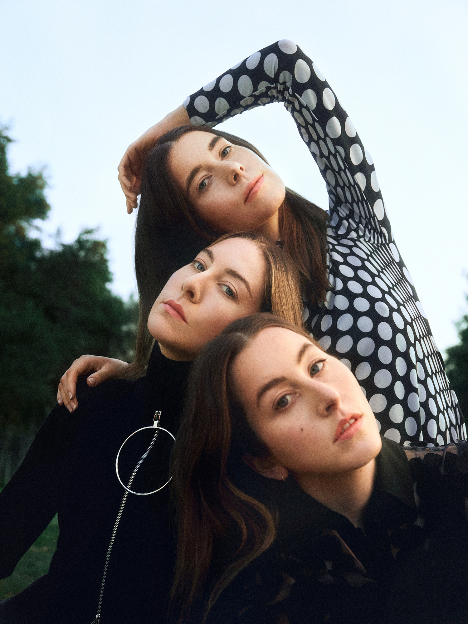 Alana Haim, Women in music, Taylor Swift collab, Lockdown Porter, 1500x2000 HD Phone