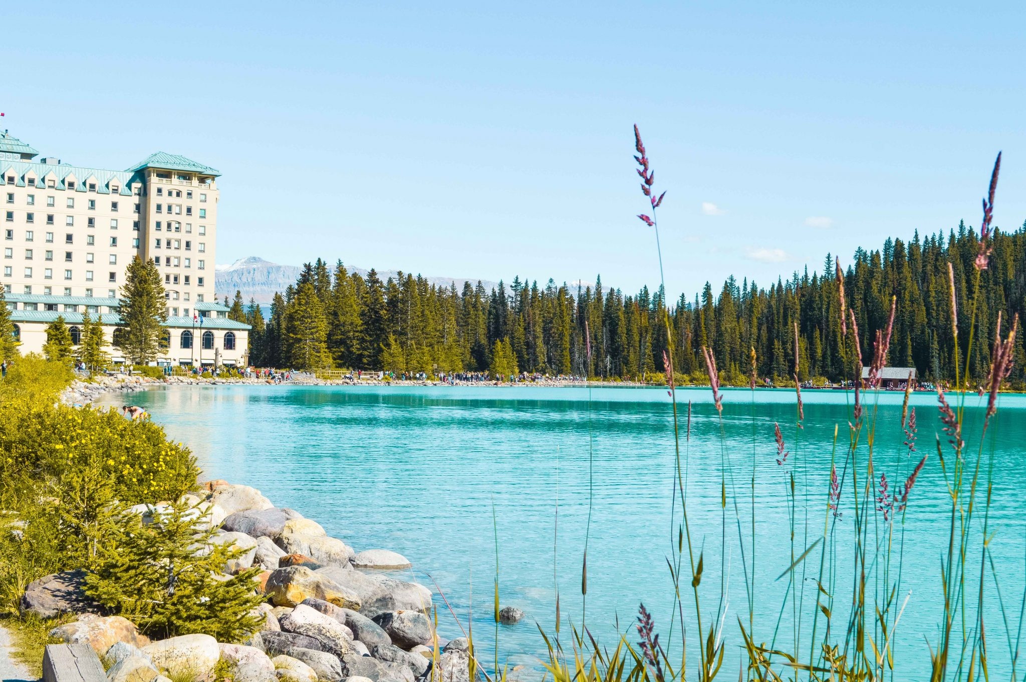 Lake Louise, Travels, Canadian Rockies, Solo travel tips, 2050x1370 HD Desktop