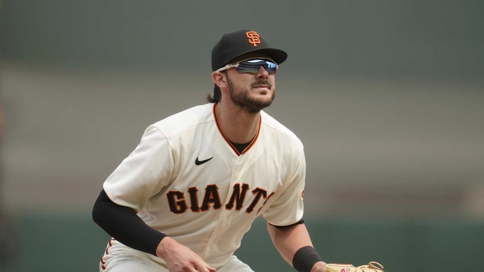 SF Giants, Kris Bryant Wallpaper, 2050x1160 HD Desktop