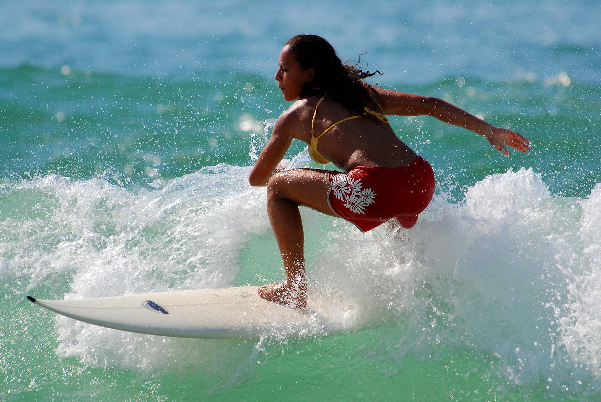 Surfing girl, Sports, Top free backgrounds, Surf girl, 1920x1290 HD Desktop