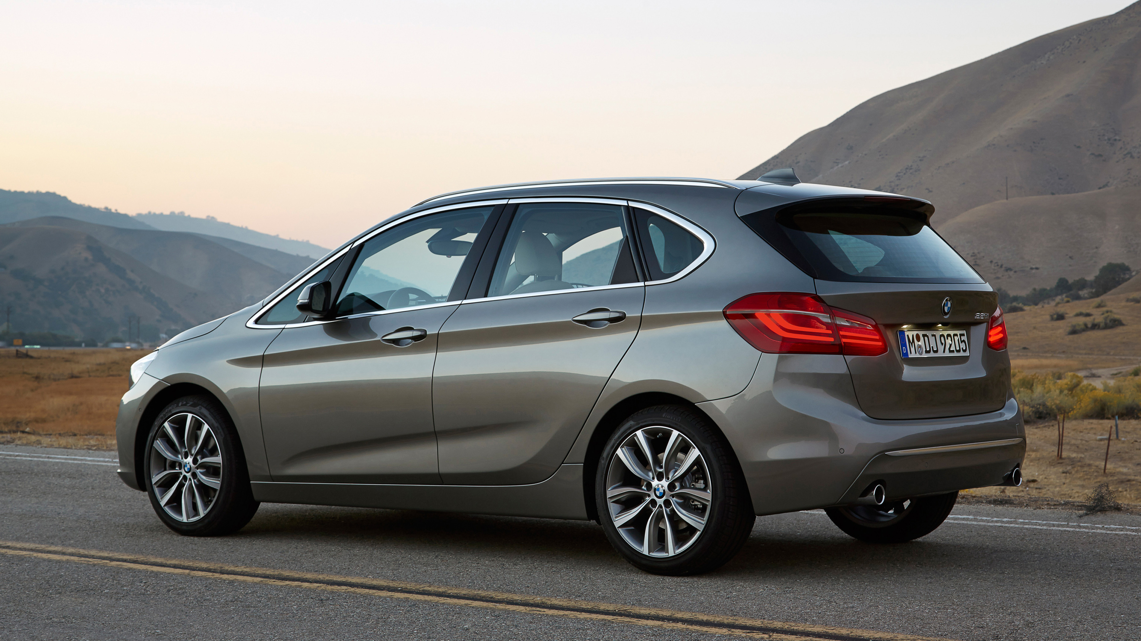 2014 Model, BMW 2 Series Active Tourer Wallpaper, 3840x2160 4K Desktop