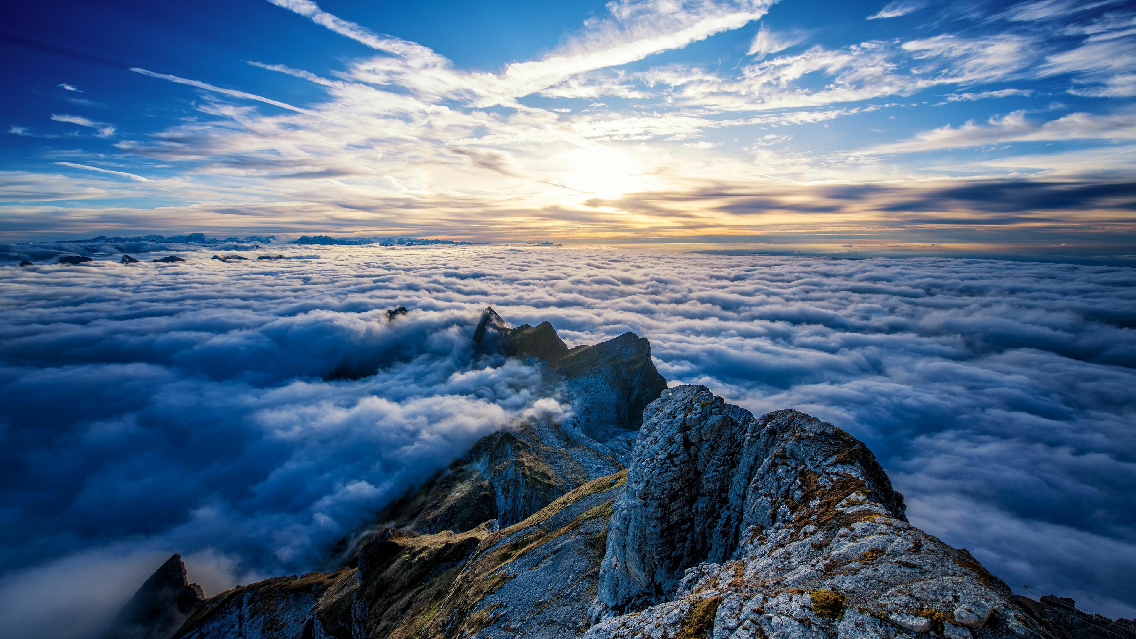 Spectacular mountain view, Peaceful cloud formations, Serene landscape, Natural beauty, 3840x2160 4K Desktop