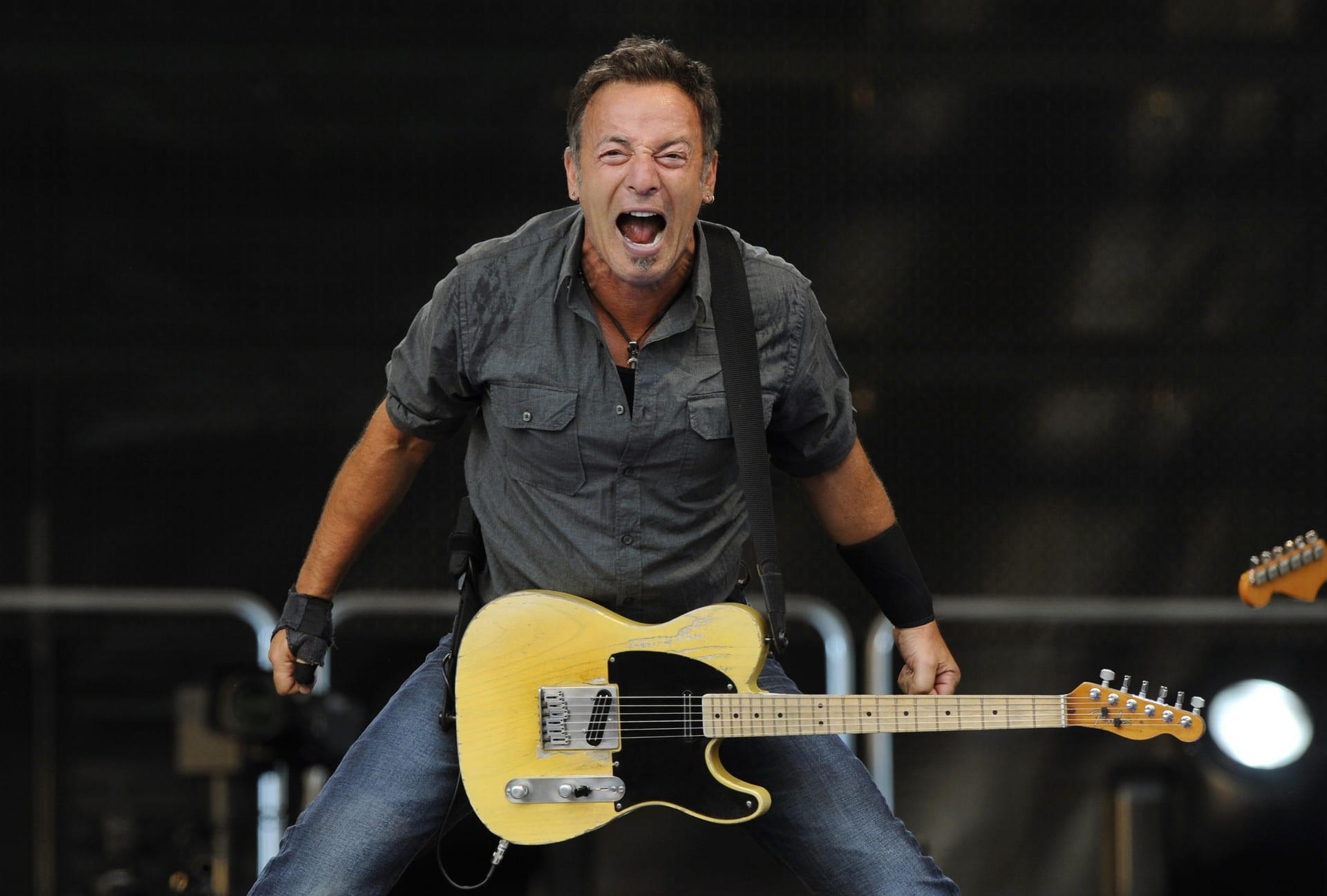 Bruce Springsteen, Boss rule, People and control, Ketchum, 1920x1300 HD Desktop